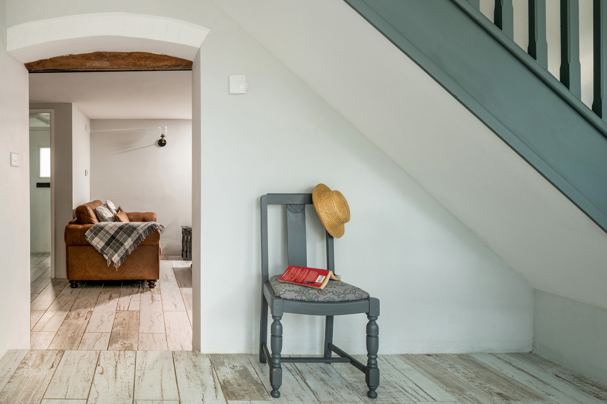 Esmor Cottage-Overloop