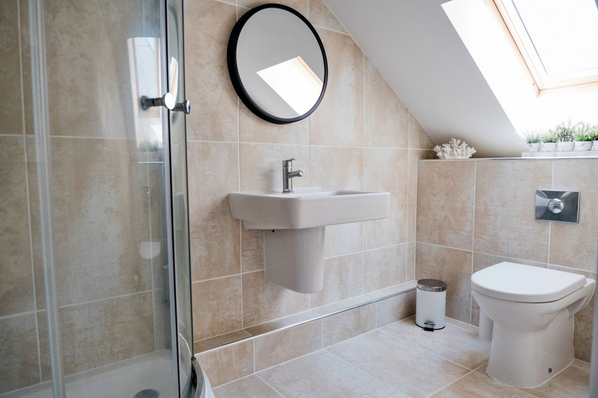 Tolcarne Stay - Luxury Newquay Apartment-Badkamer