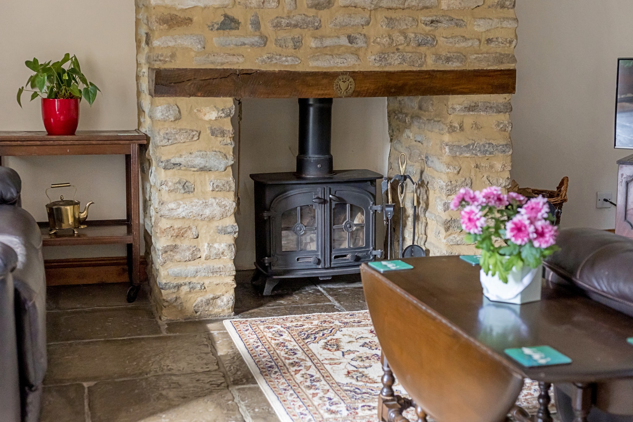 Fives Court Cottage-Woonkamer