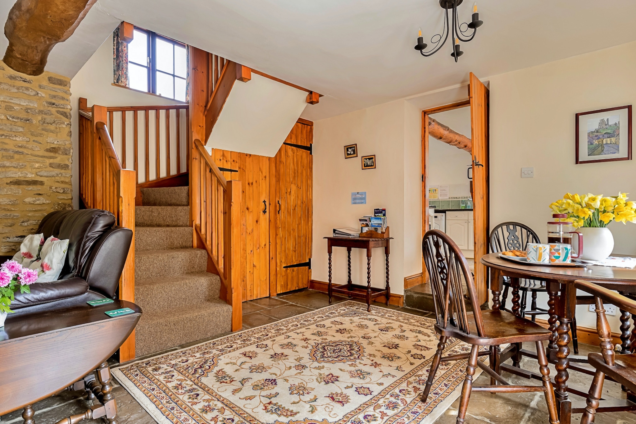 Fives Court Cottage-Woonkamer