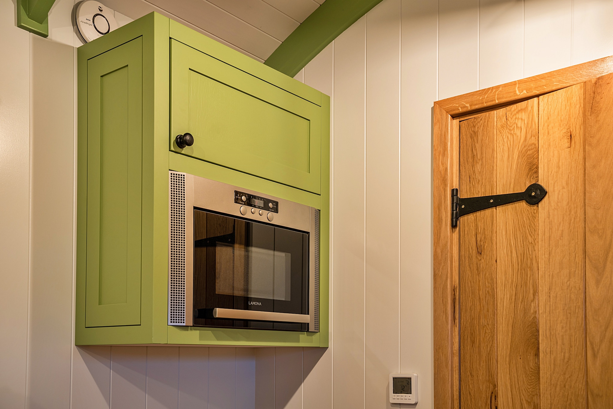 The Shepherd's Hut at Northcombe Farm-Keuken