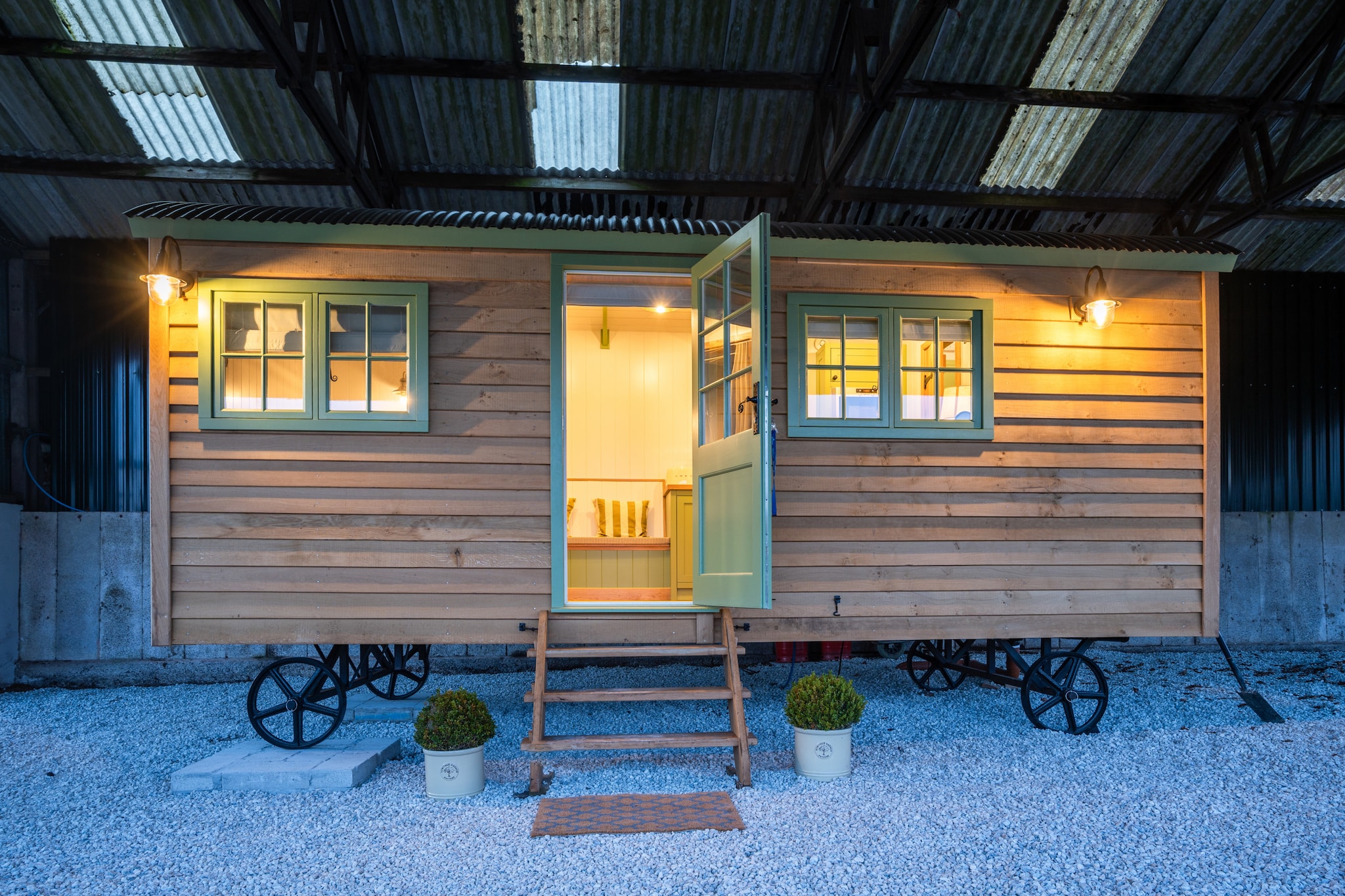 The Shepherd's Hut at Northcombe Farm-Buitenlucht