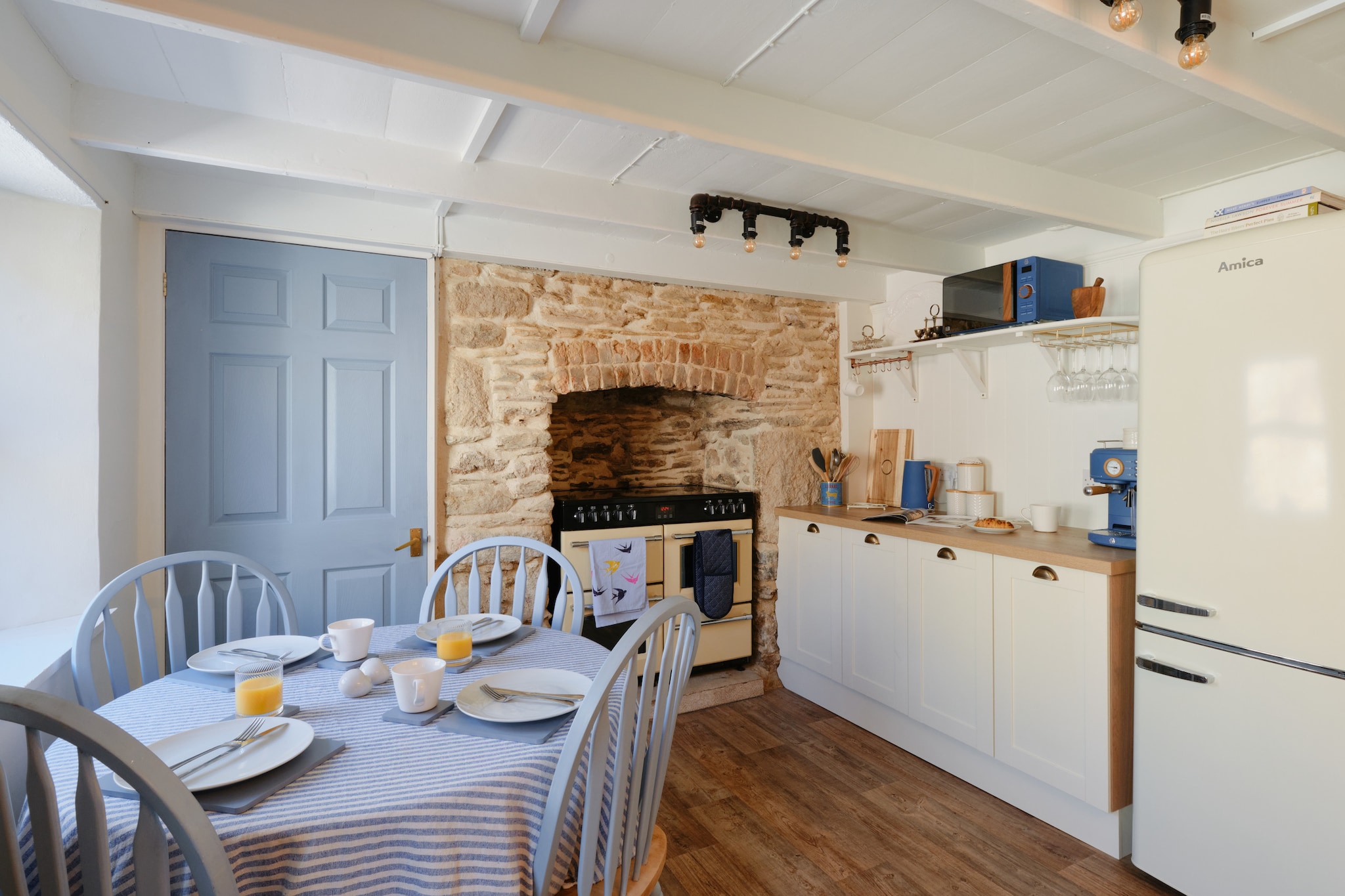 Primrose Cottage-Eetkamer