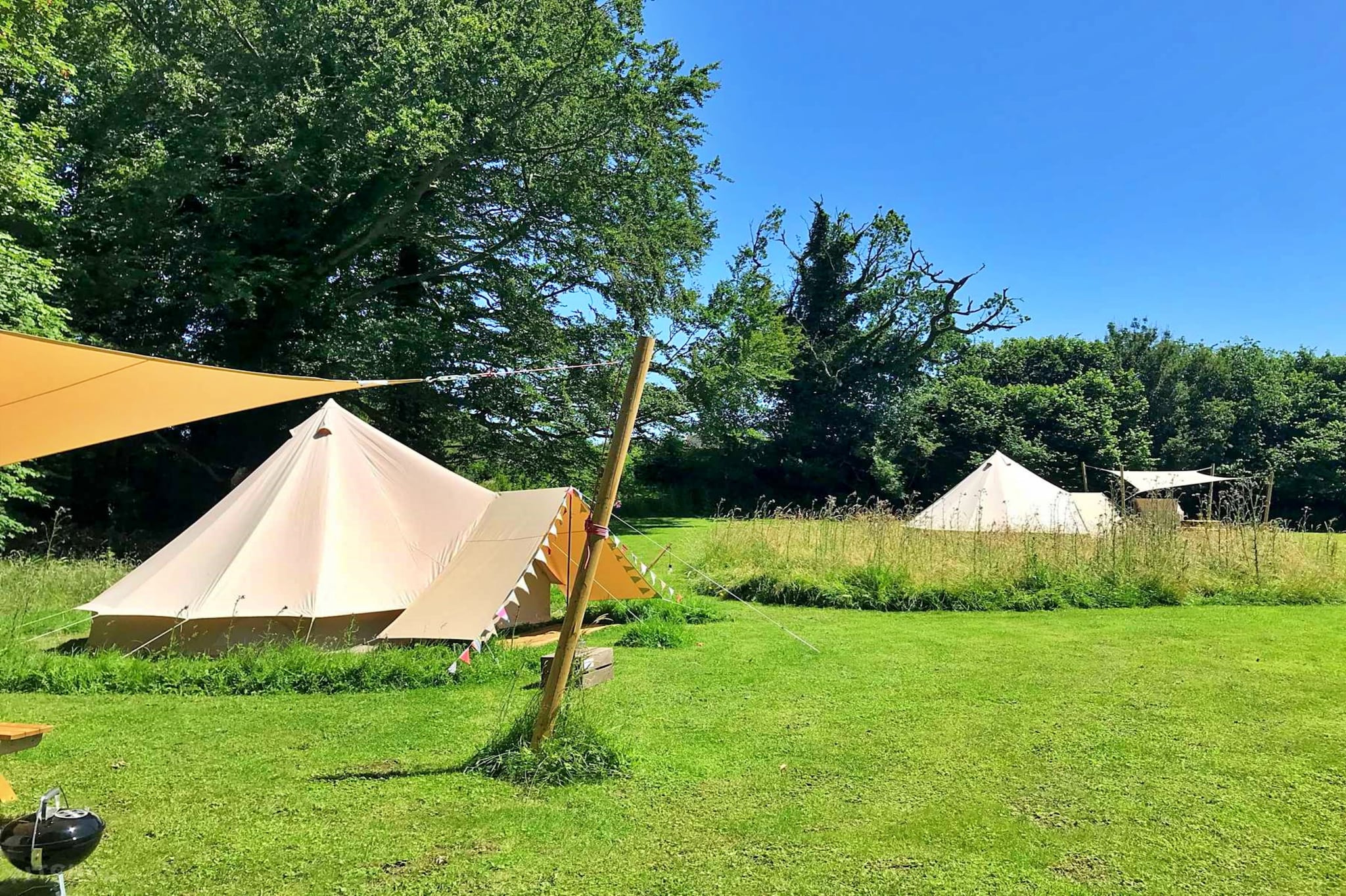 Meadow Glamping Tents-Buitenlucht