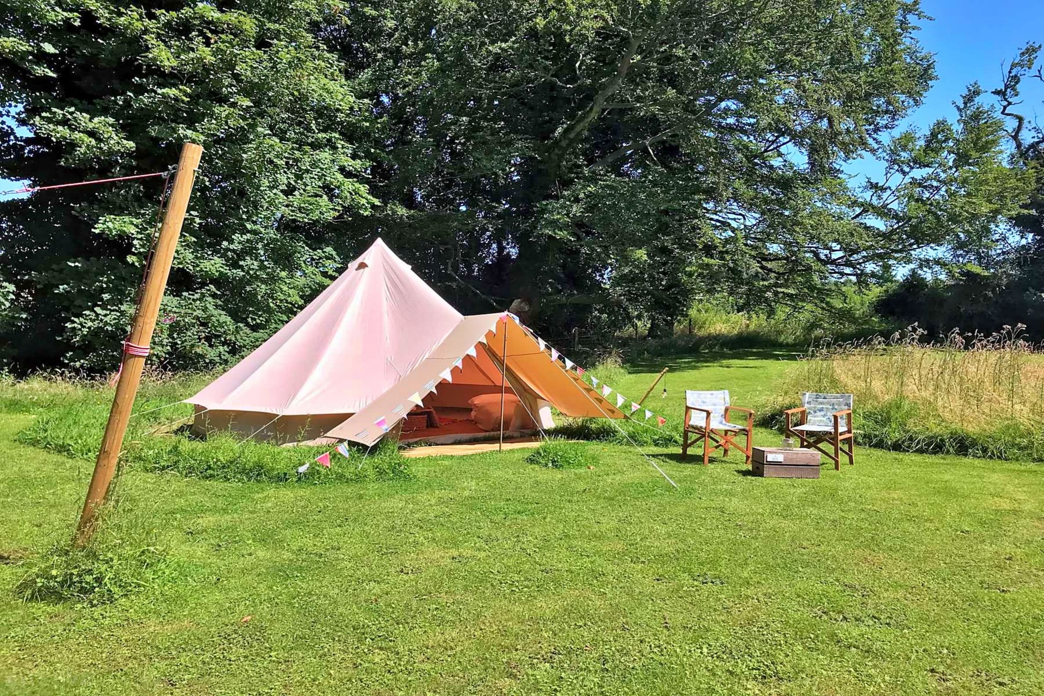 Meadow Glamping Tents-Buitenlucht