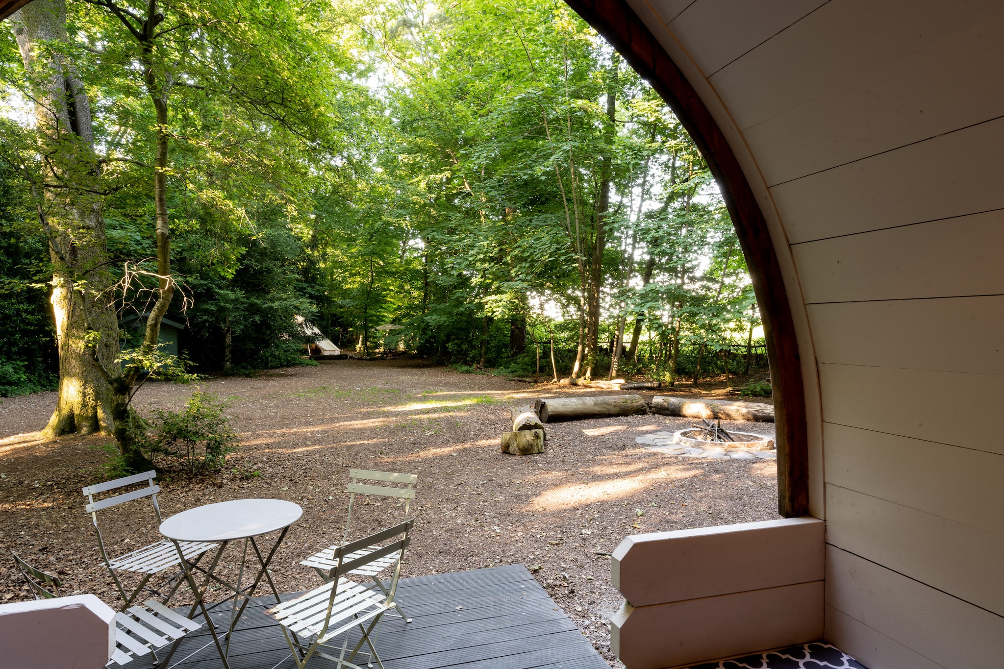Daisy Glamping Pod-Tuinen zomer