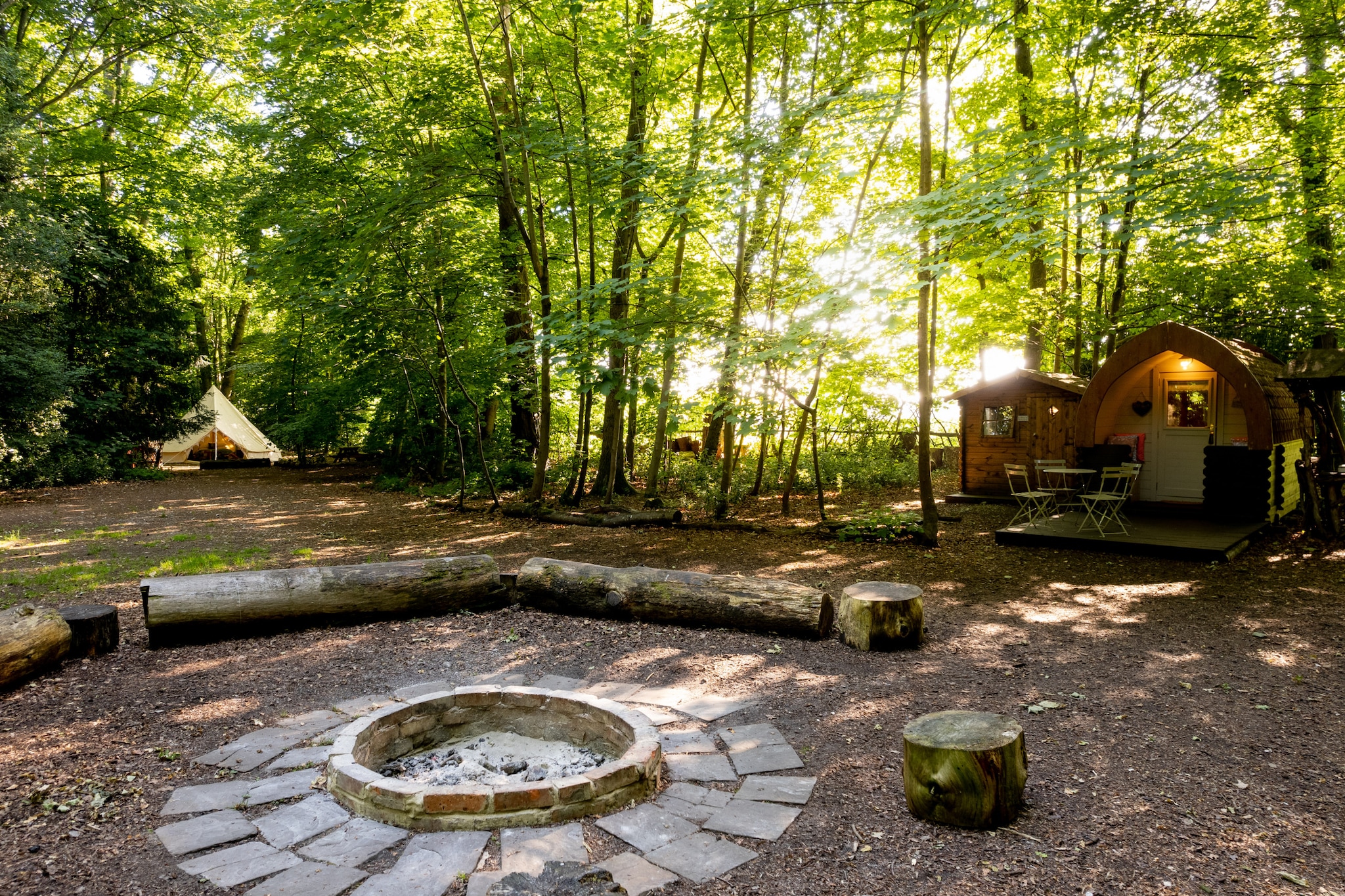 Daisy Glamping Pod-Tuinen zomer