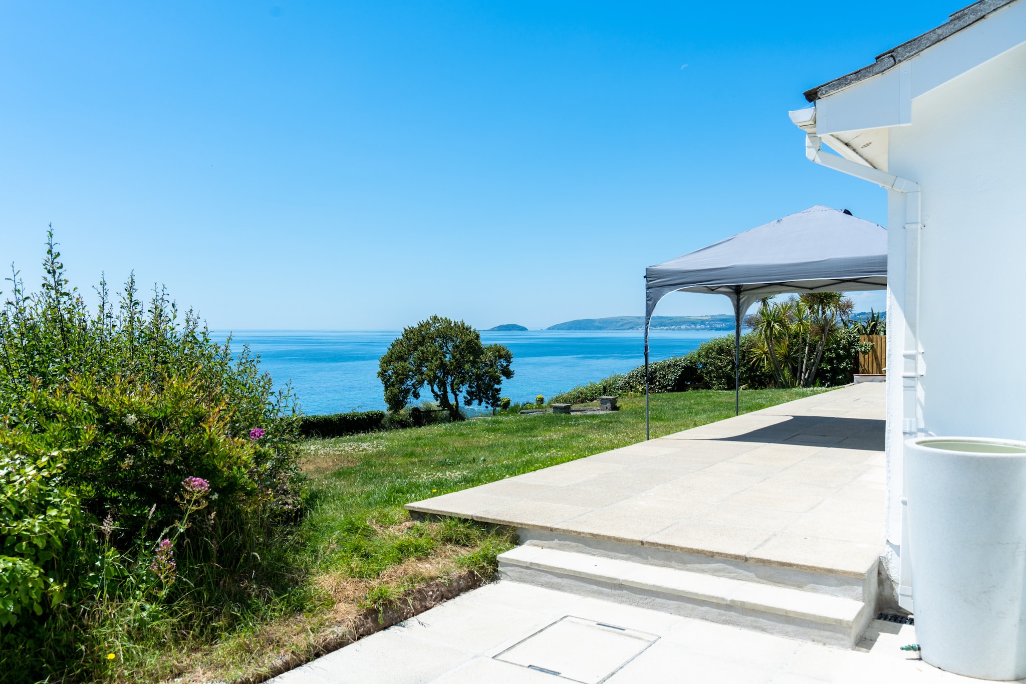 Avalon Sea Views-Buitenlucht