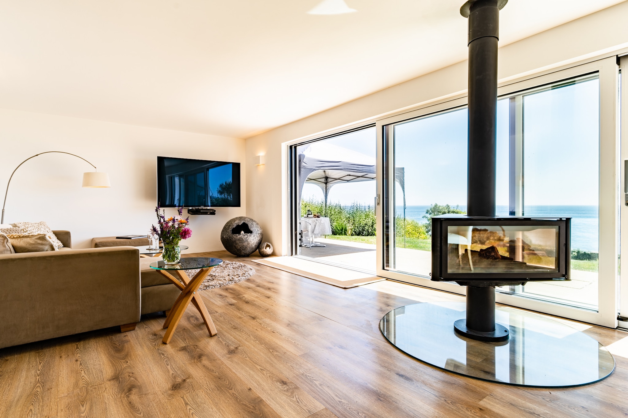 Avalon Sea Views-Woonkamer