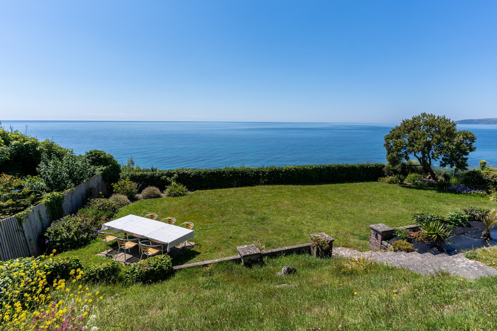 Avalon Sea Views-Tuinen zomer
