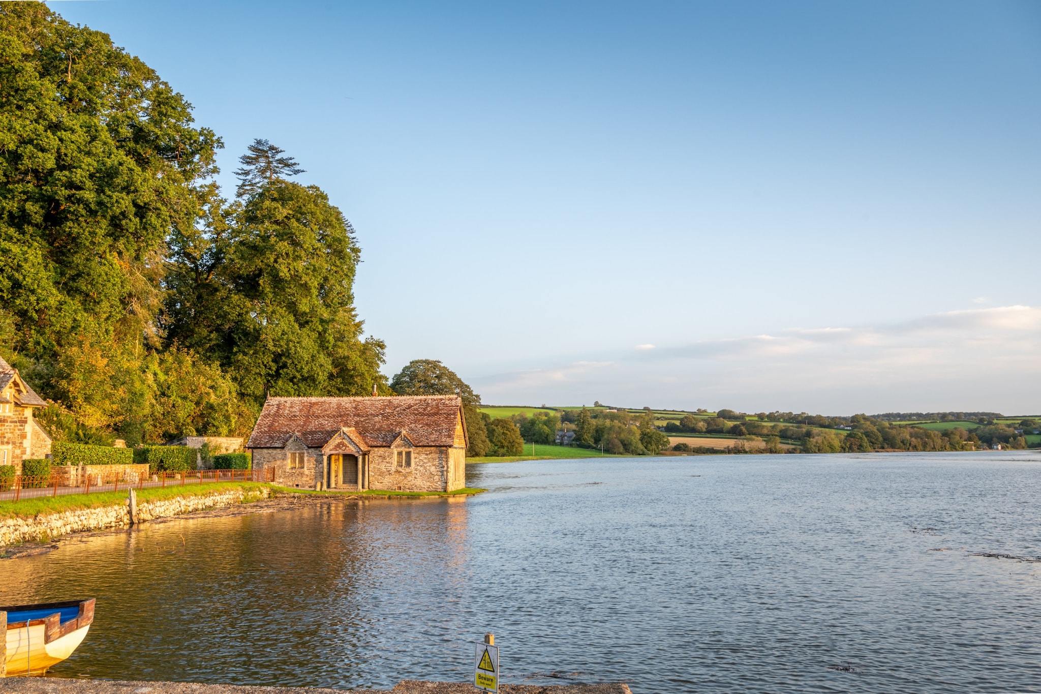 Historic Castle on River Tamar-Buitenlucht