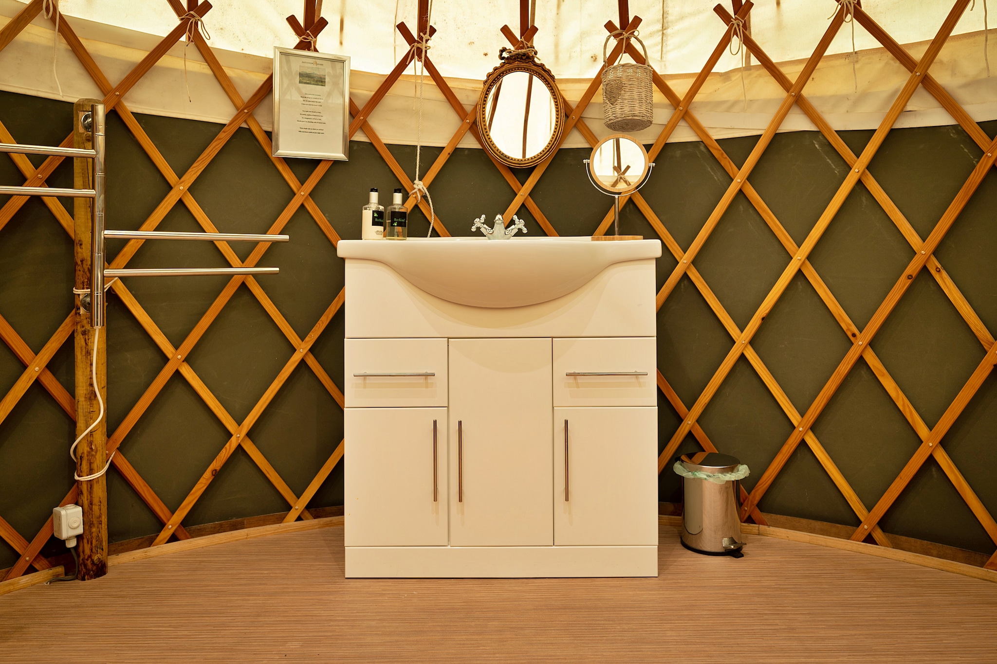 Bramble Yurt-Badkamer