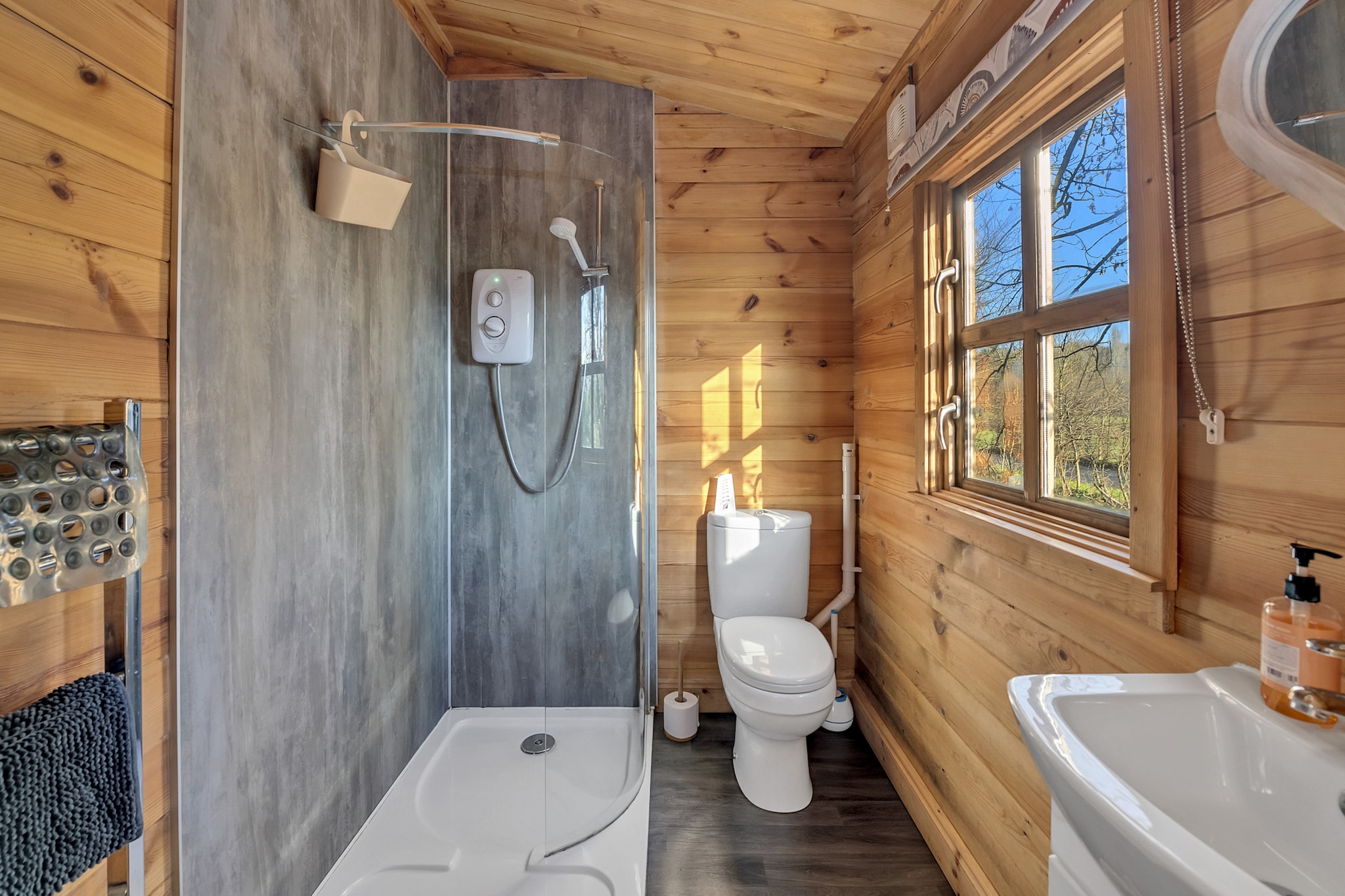 Woodland Lodge-Badkamer