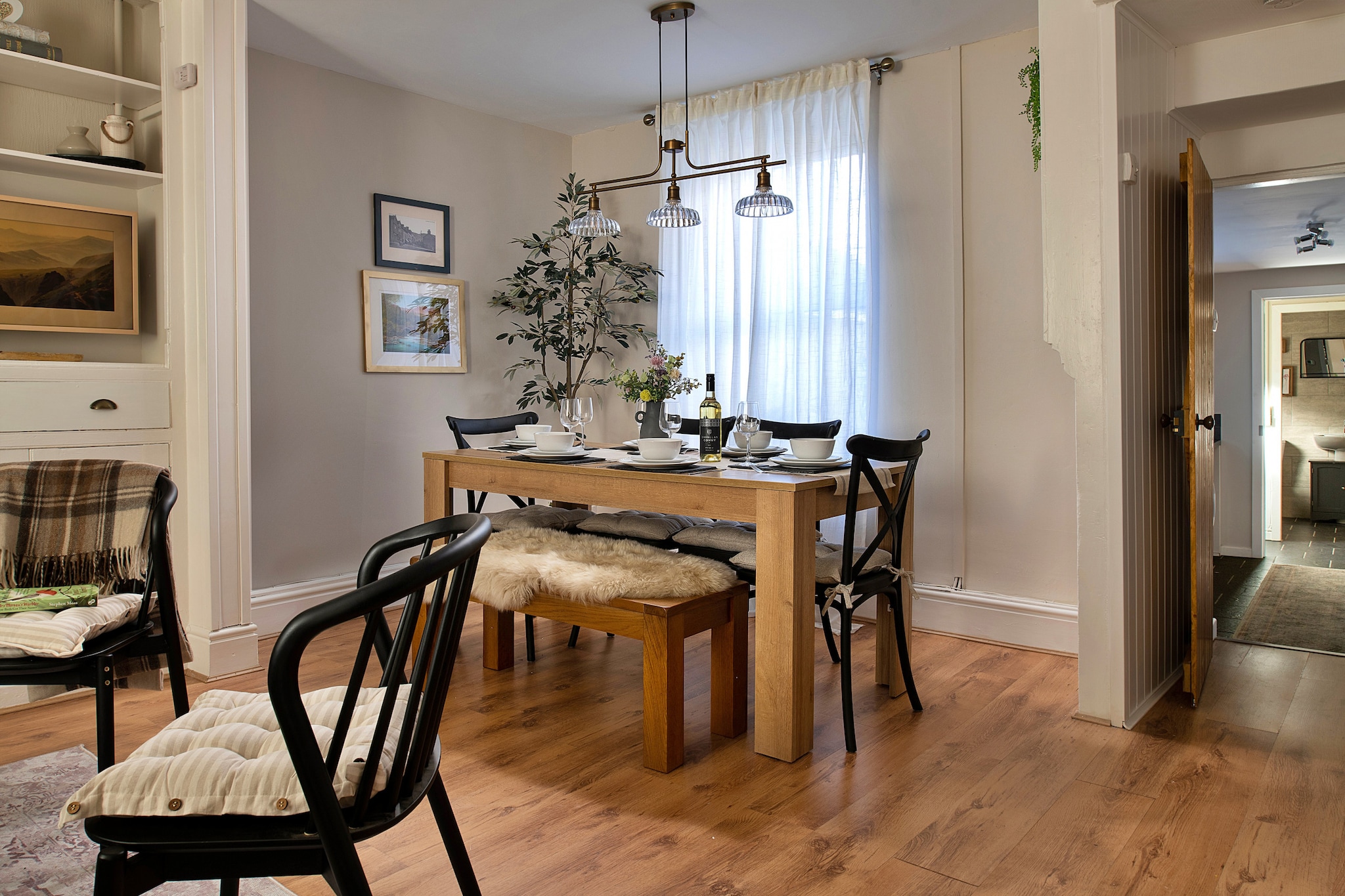 Bwthyn Llechi (Slate Cottage)-Eetkamer