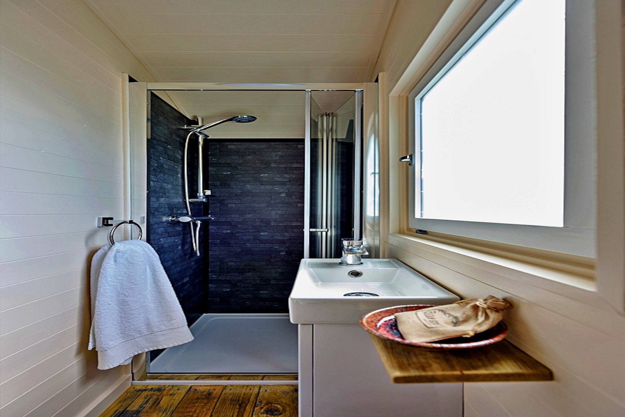 'Marared' Gypsy Hut-Badkamer