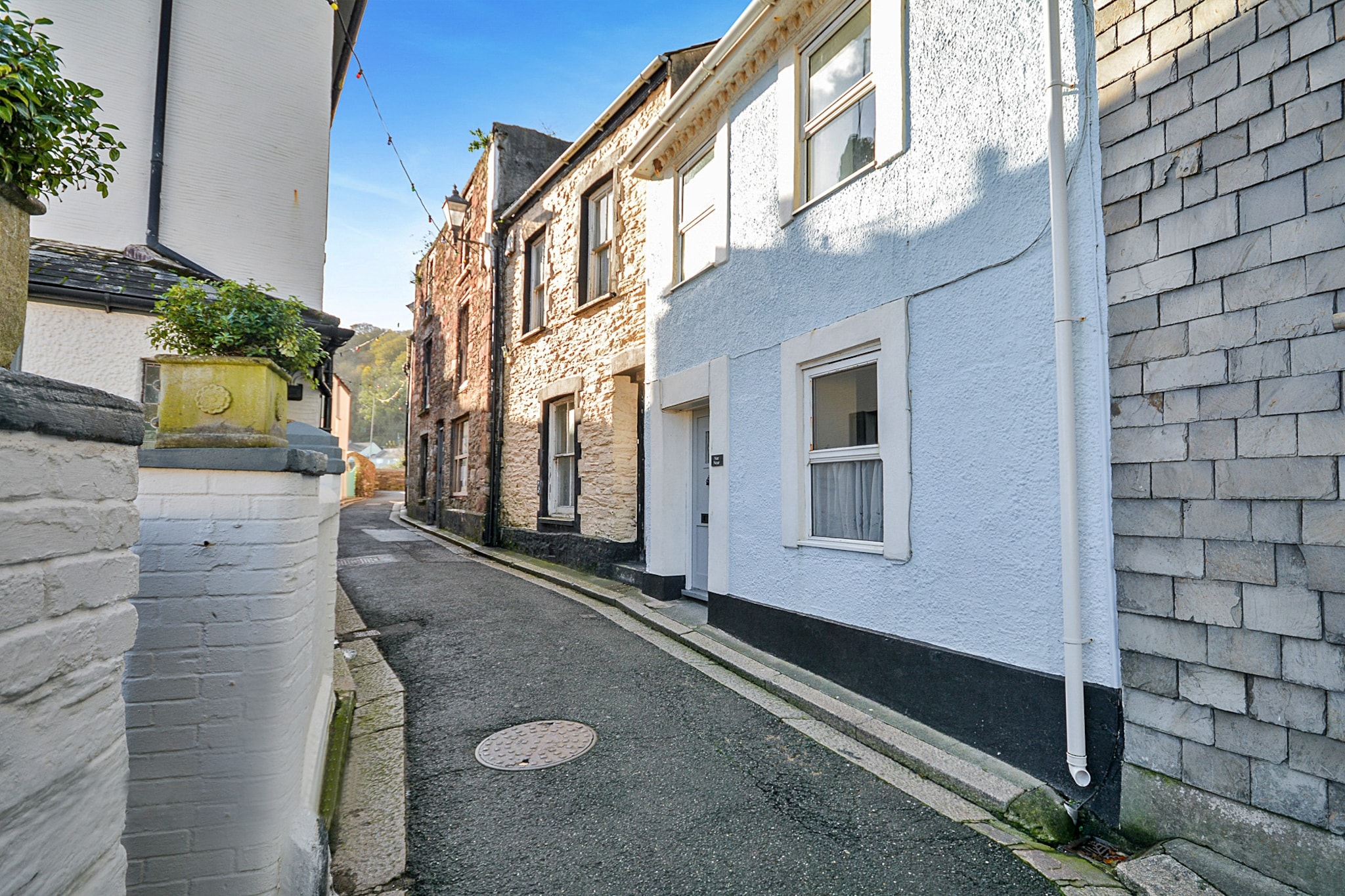 Nor Nour, Cawsand-Buitenlucht
