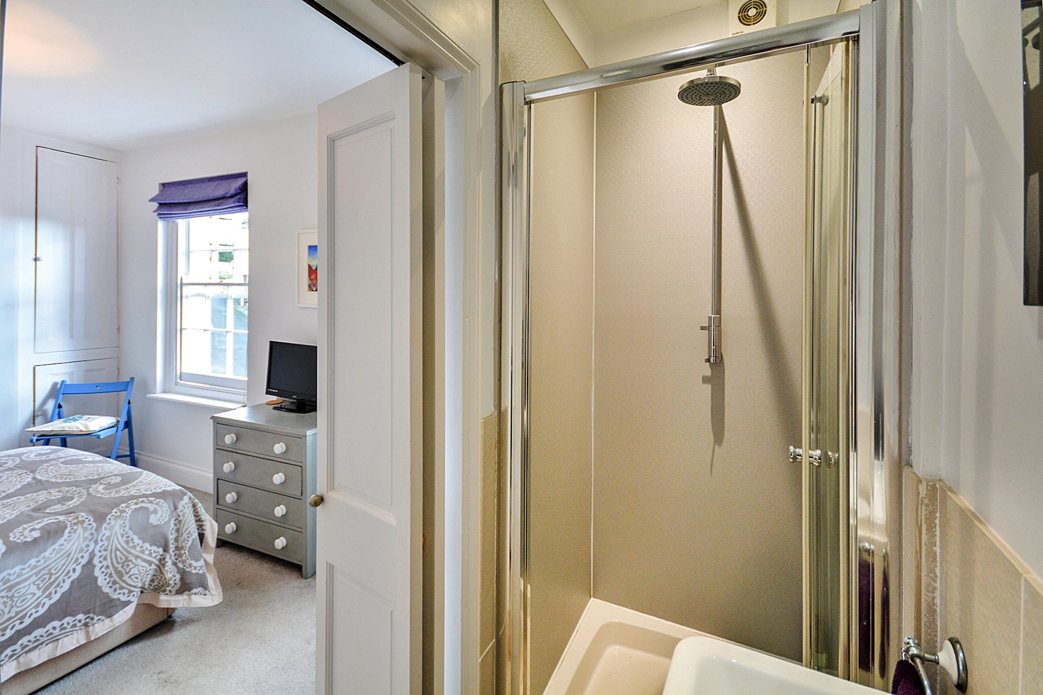 One The Green, Kingsand-Badkamer