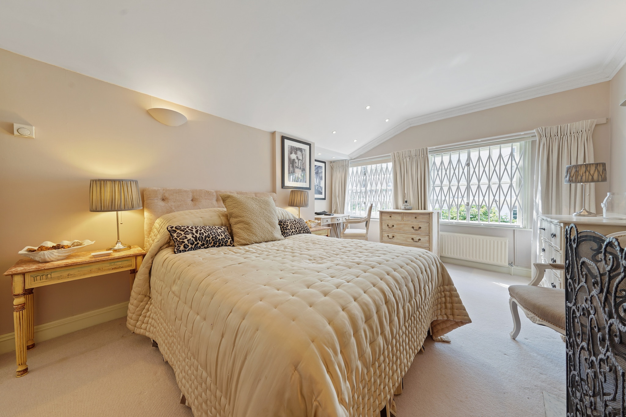 Regents Apartment