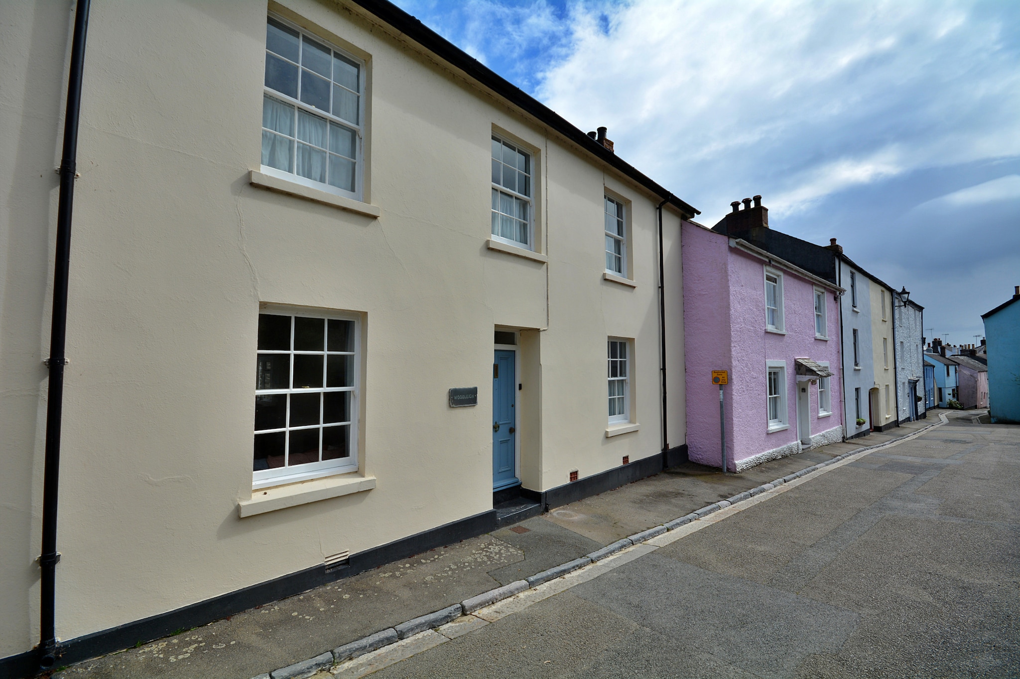 Woodleigh, Cawsand-Buitenkant zomer