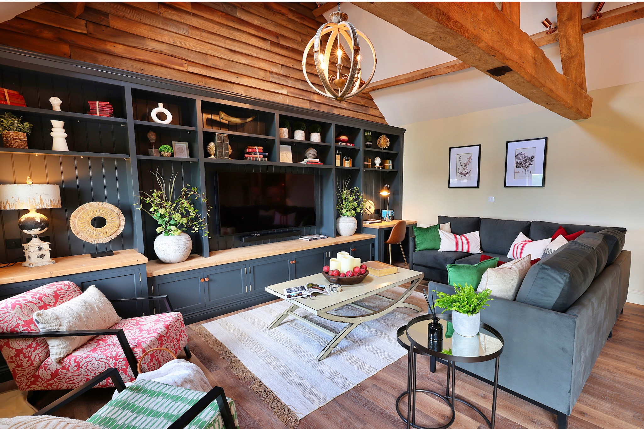 The Coach House-Niet-getagd