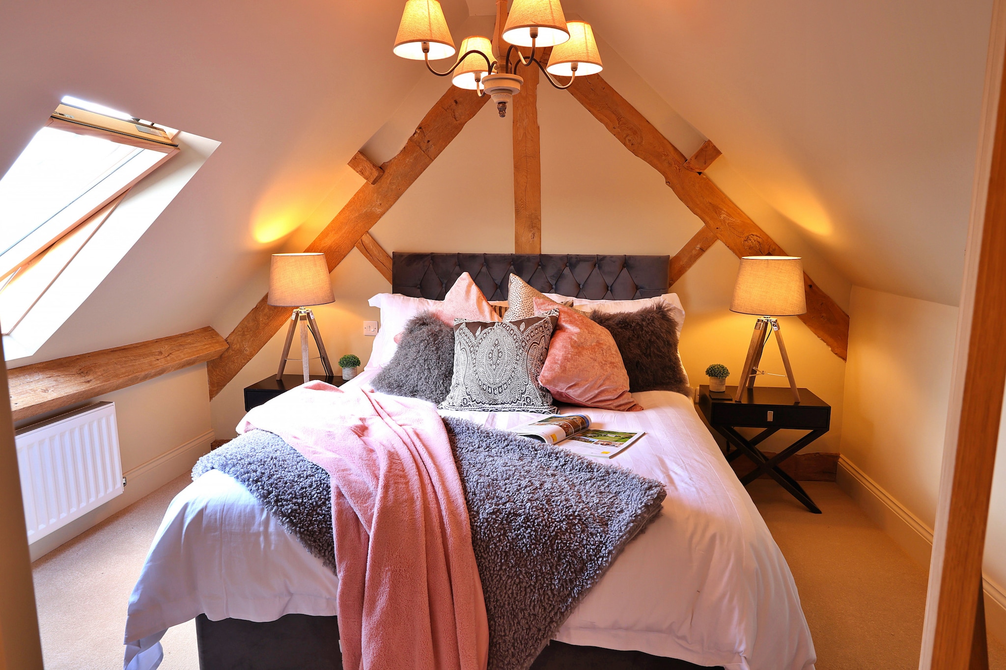 The Coach House-Niet-getagd