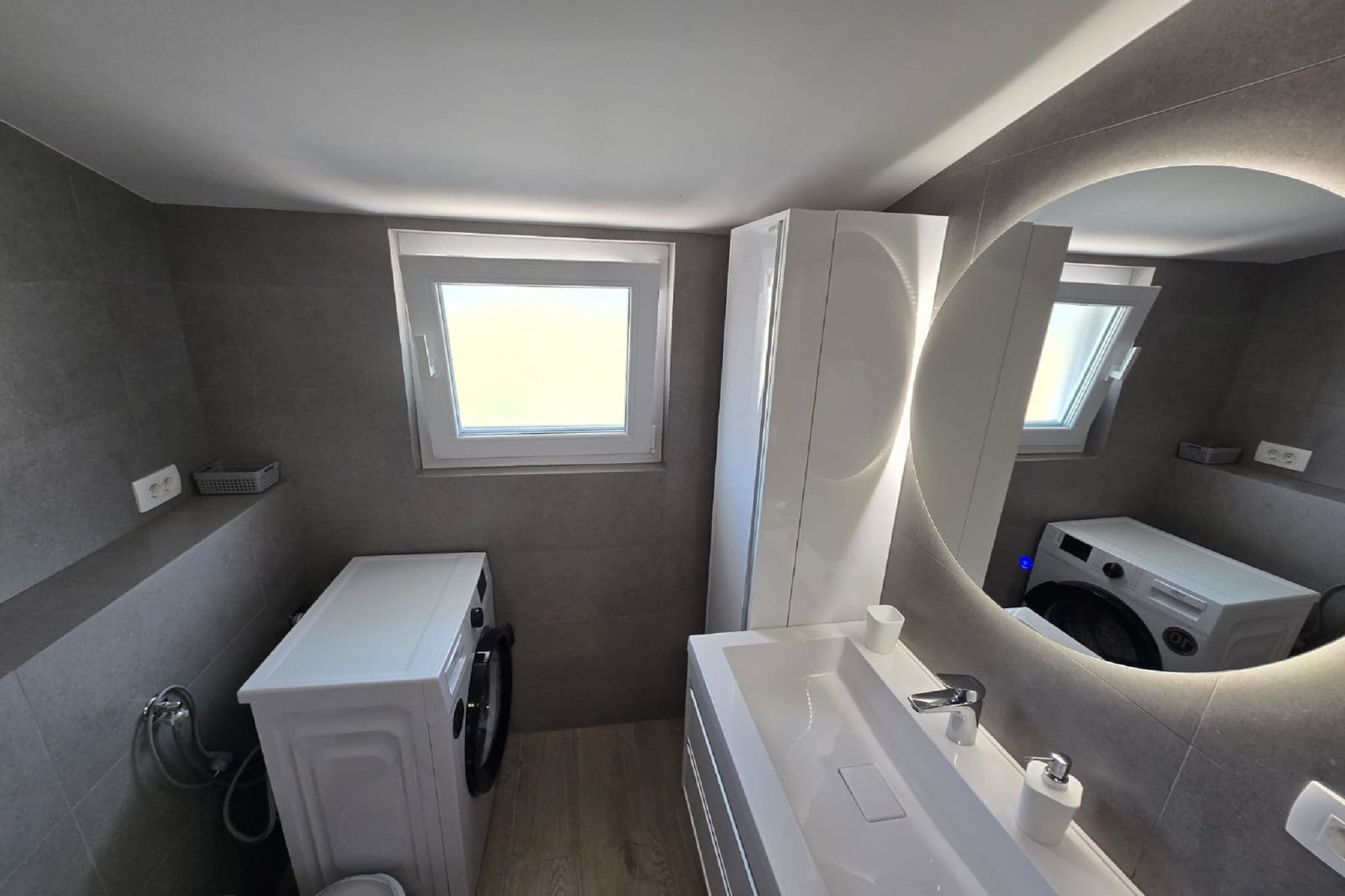 Apartments Ivankovic - Two Bedroom Apartment with Terrace-Badkamer
