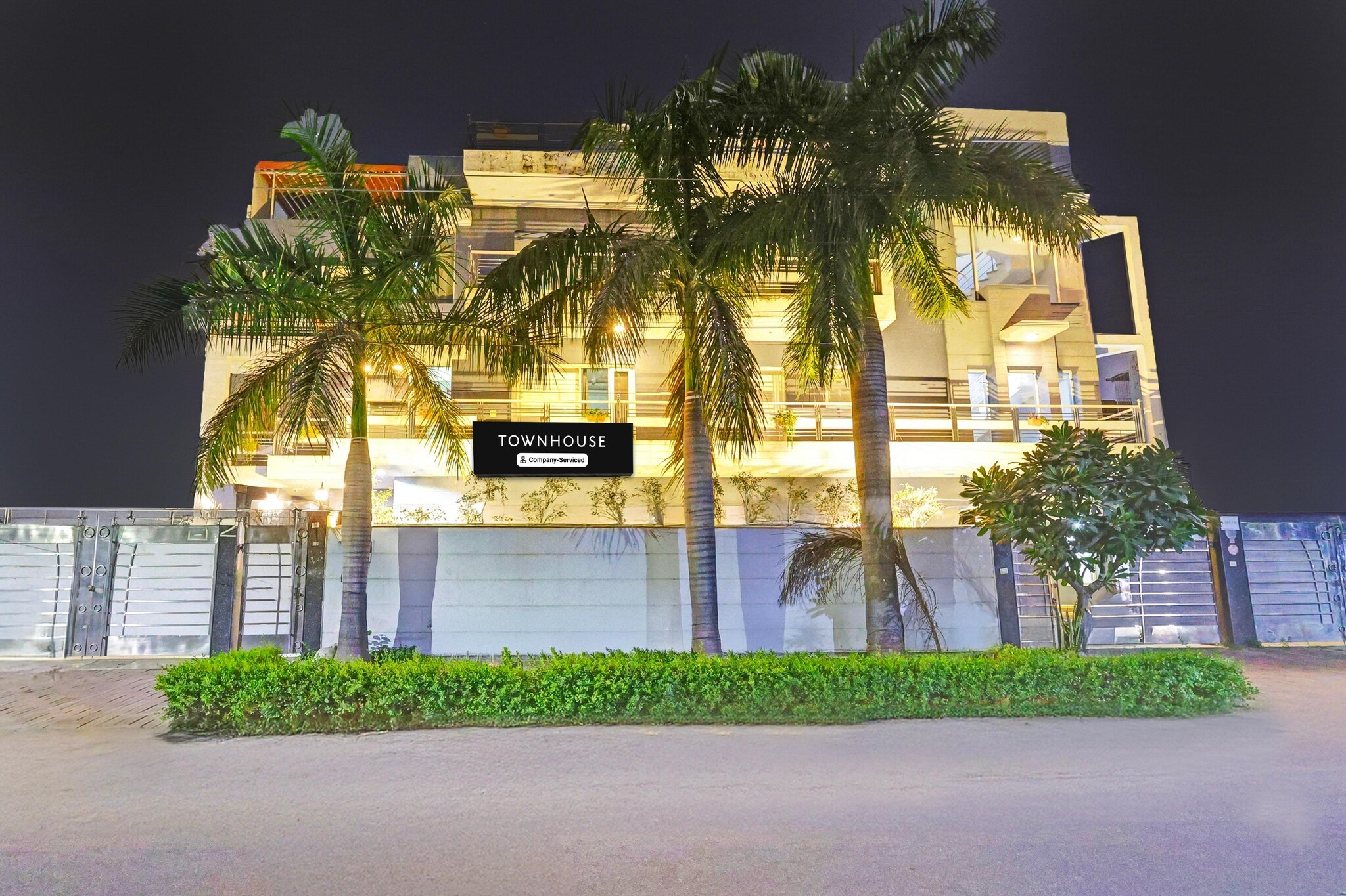 Super Townhouse Sector 49 Sohna Road