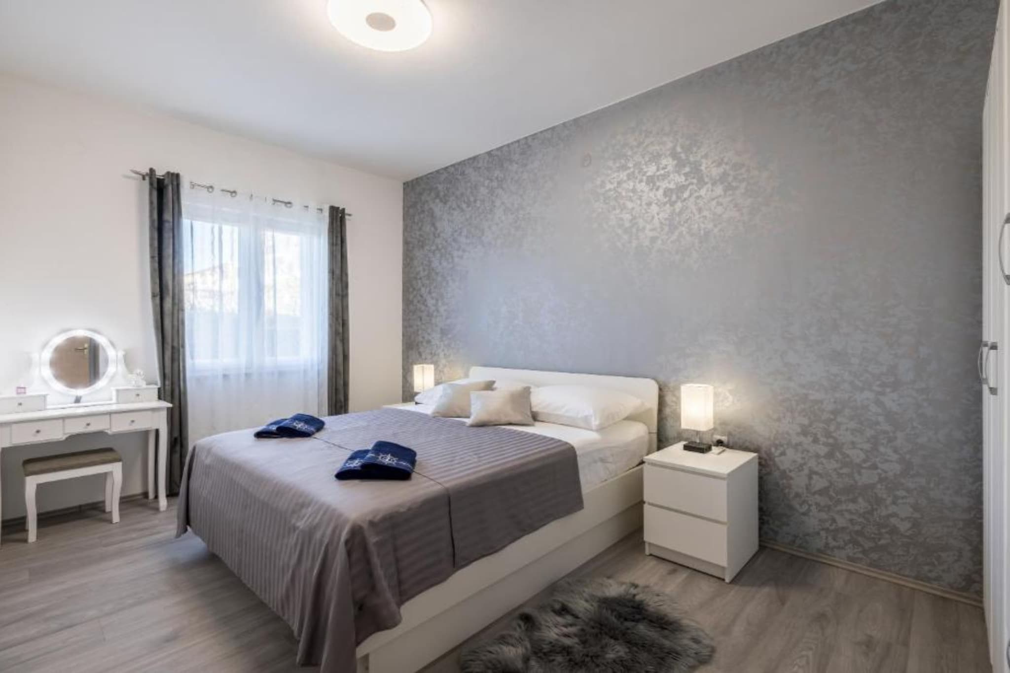 One-Bedroom Apartment With Garden View