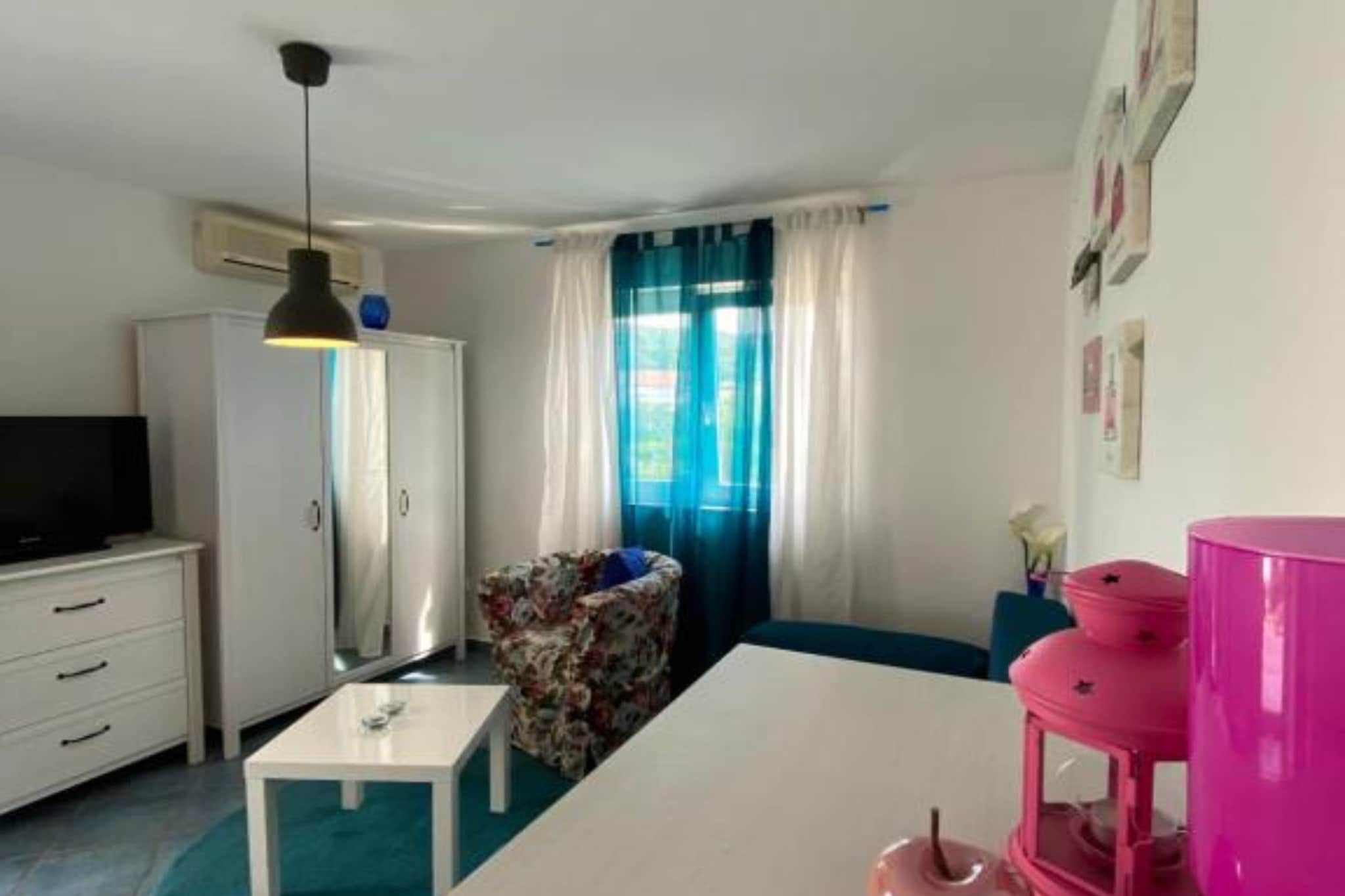 Apartments Lara Rab - One Bedroom Apartment with  Balcony-Salon