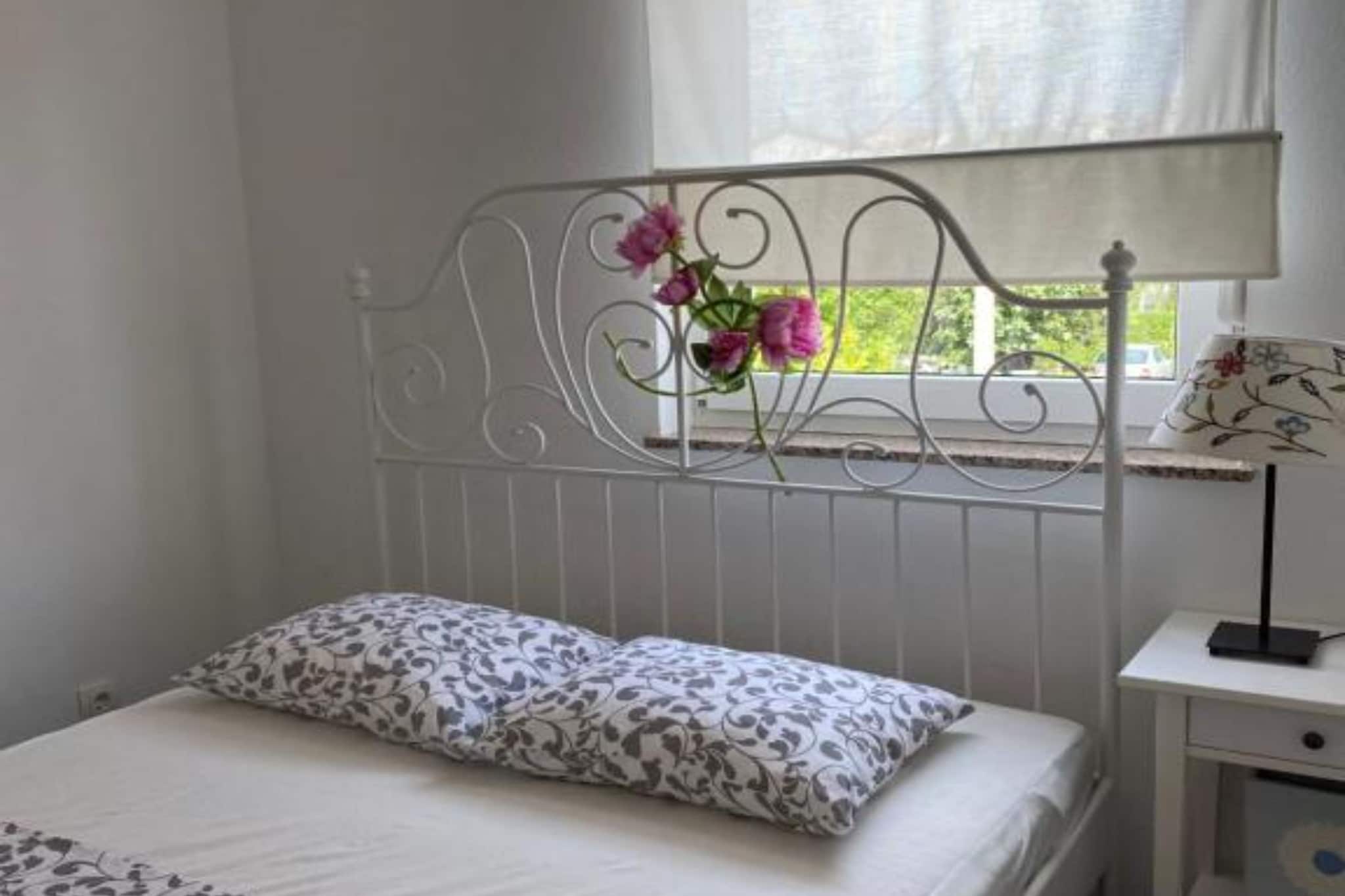 Apartments Lara Rab - One Bedroom Apartment with  Balcony-Chambre