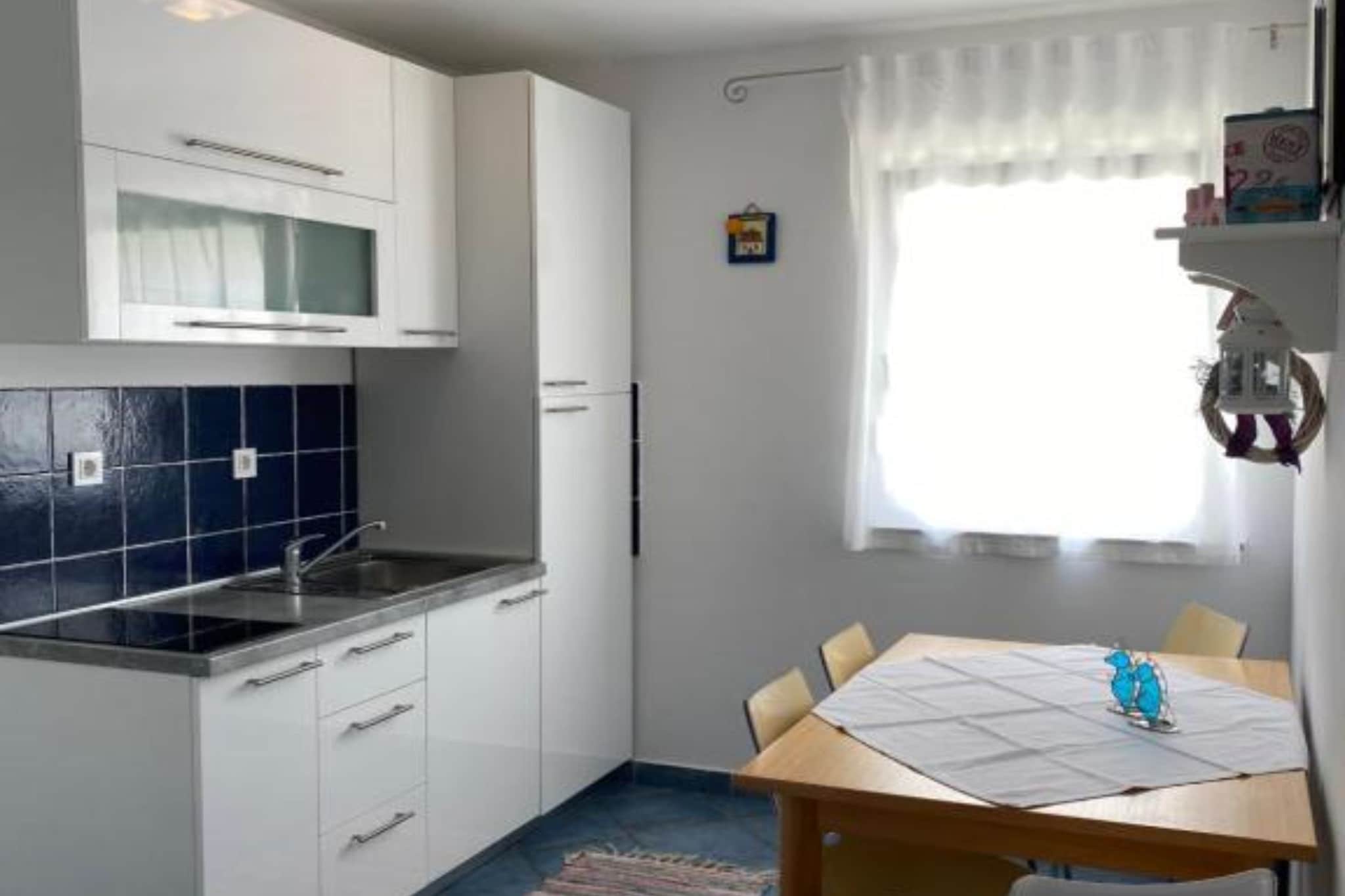 Apartments Lara Rab - One Bedroom Apartment with  Balcony-Cuisine