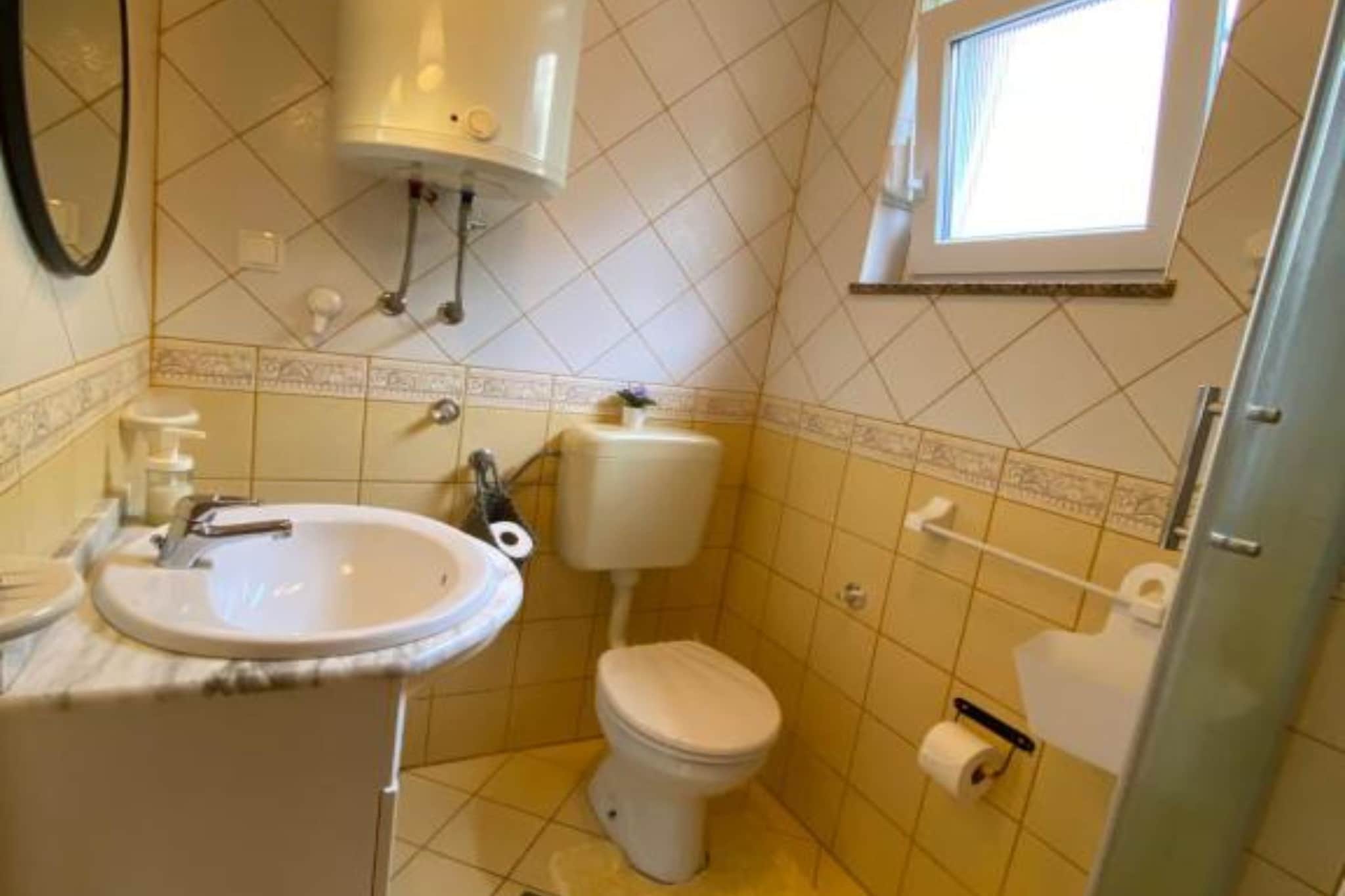 Apartments Lara Rab - Studio Apartment with Balcony-Bathroom