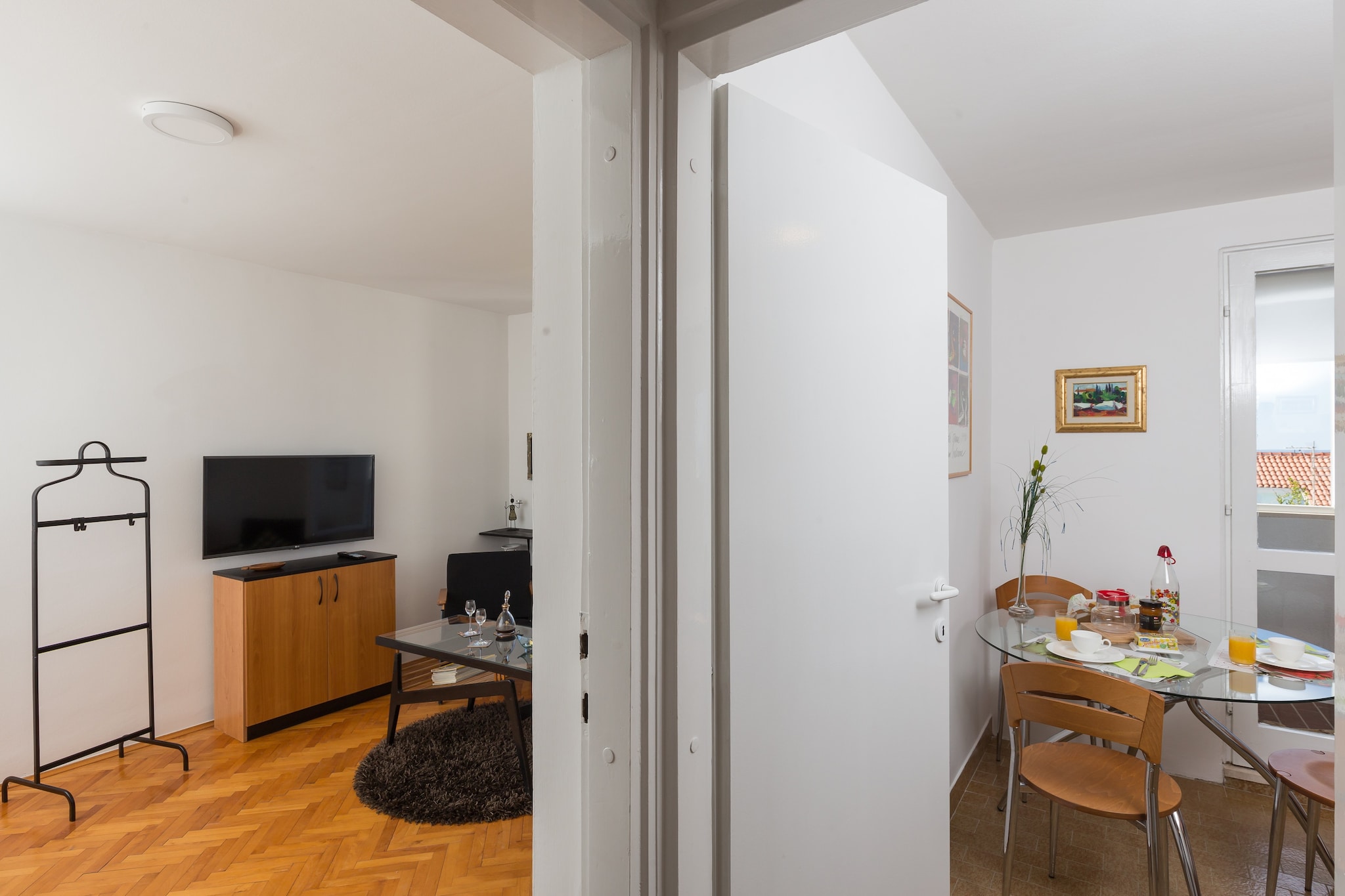 Apartment Nana-One Bedroom Apartment with Loggia and Sea View-Innen