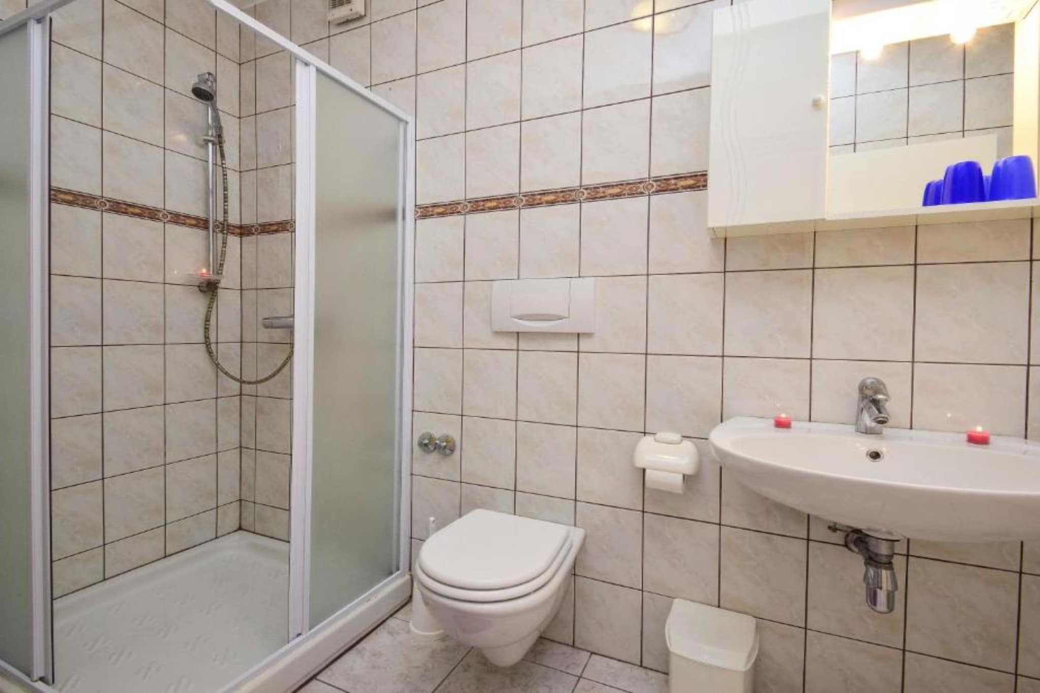 Villa Sanja - One Bedroom Apartment with Balcony and Sea View 3-Badkamer
