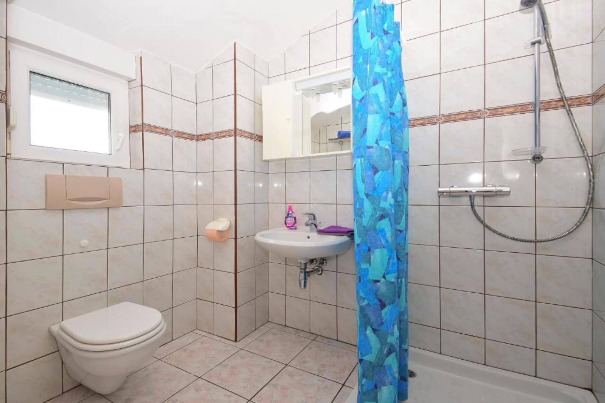 Villa Sanja - One Bedroom Apartment with Balcony and Sea View 3-Badkamer