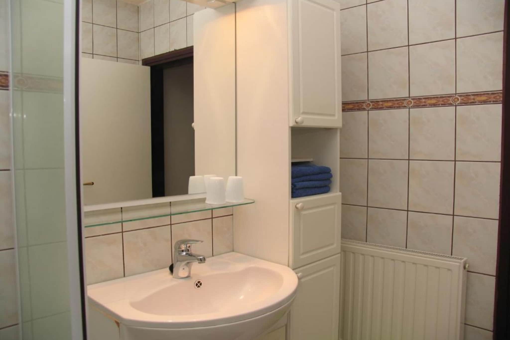 Villa Sanja - One Bedroom Apartment with Balcony and Sea View 4-Badkamer