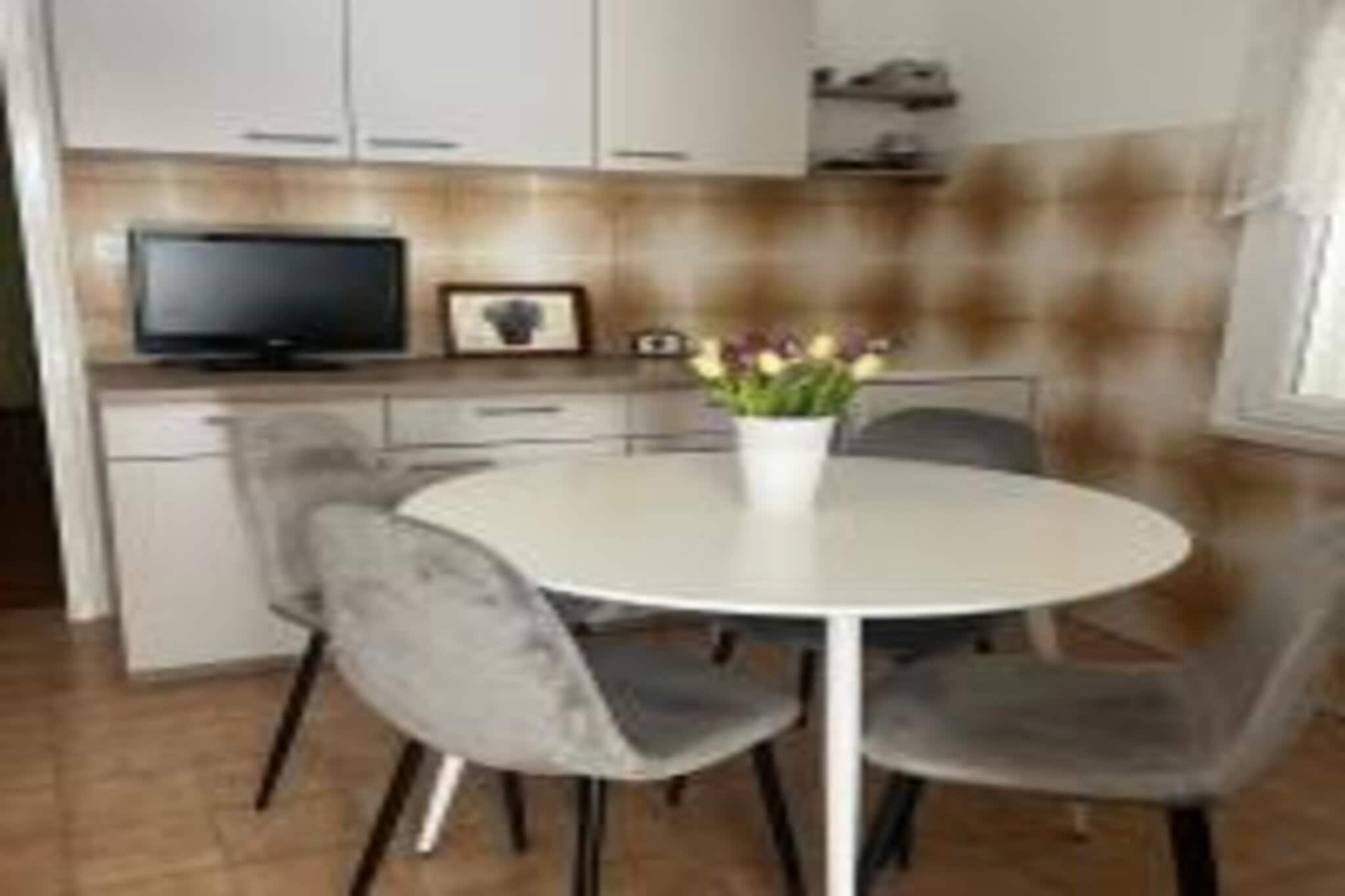 Apartments Bleuš - One Bedroom Apartment with Balcony and See View 3