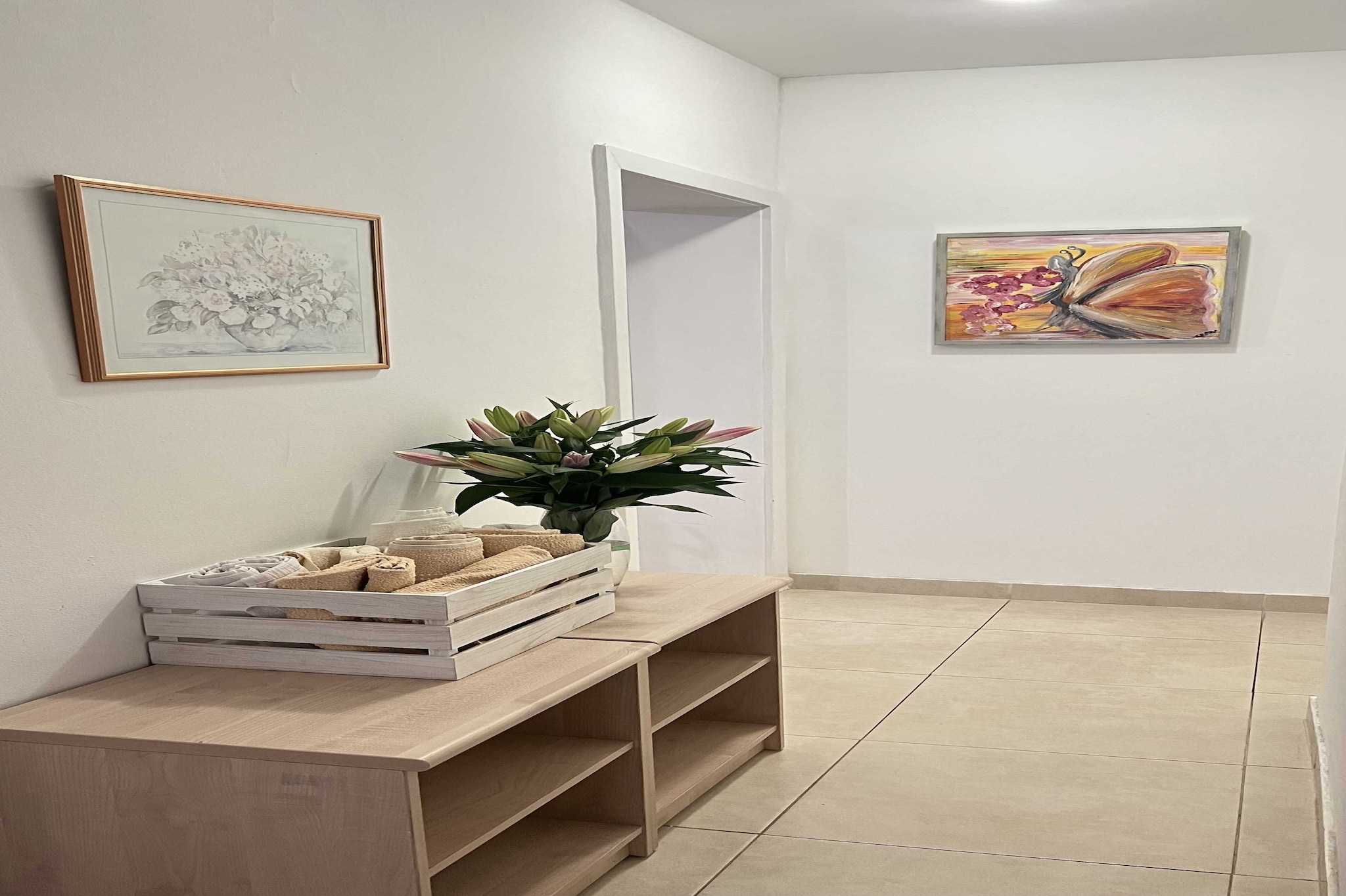 Apartmani Vela Makarska - Two Bedroom Apartment With Balcony-Binnen