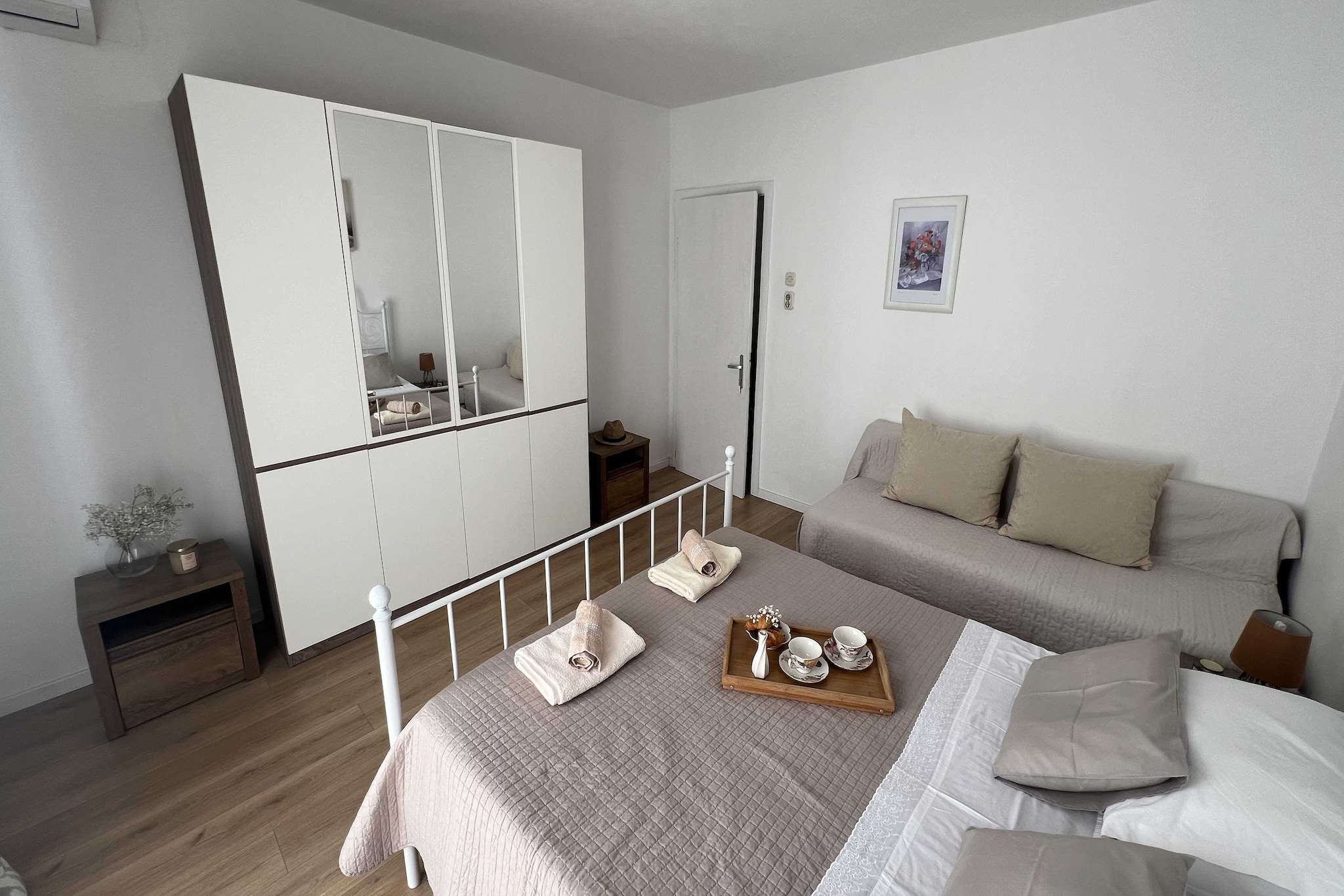 Apartmani Vela Makarska - Two Bedroom Apartment With Balcony-Slaapkamer