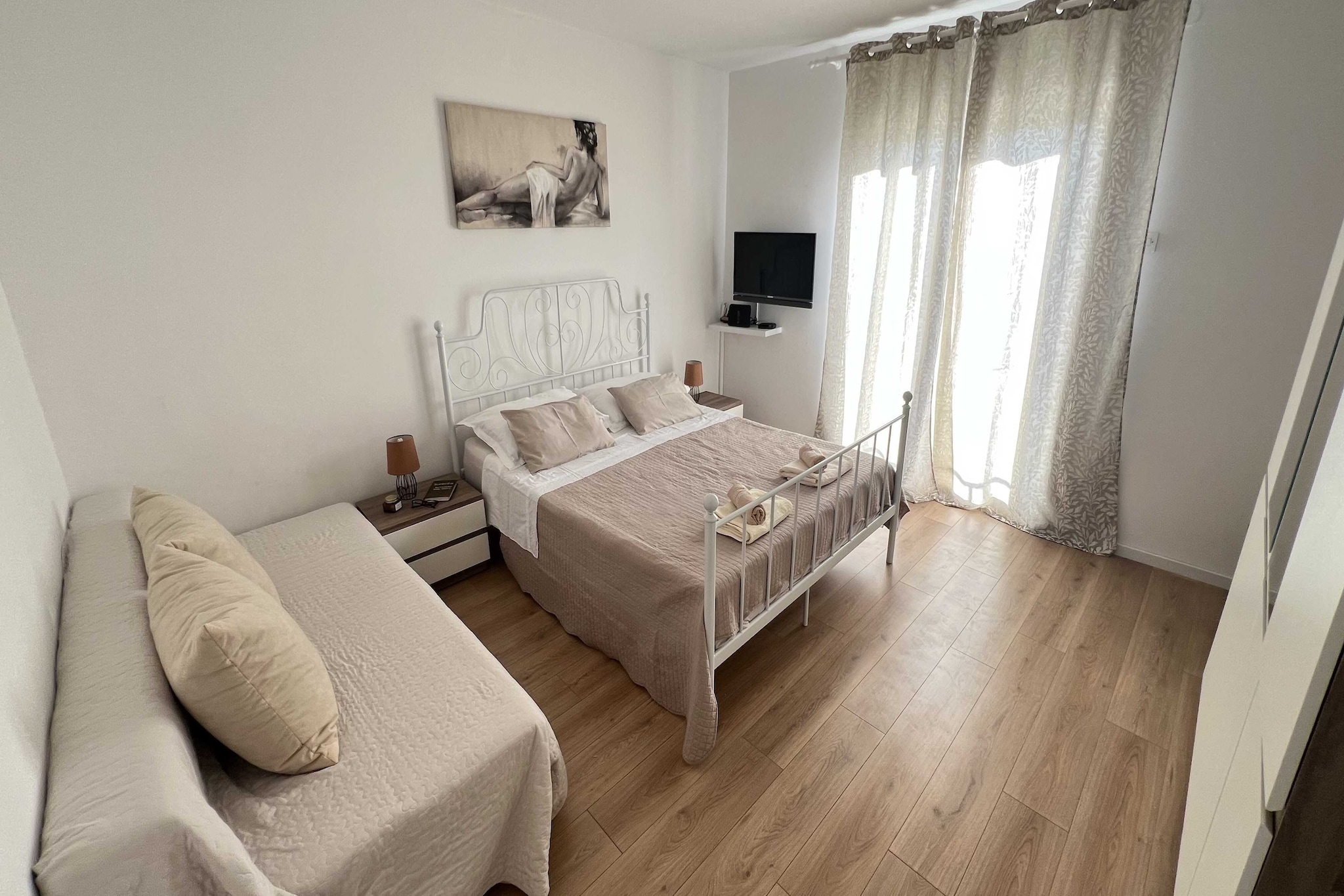 Apartmani Vela Makarska - Two Bedroom Apartment With Balcony-Slaapkamer