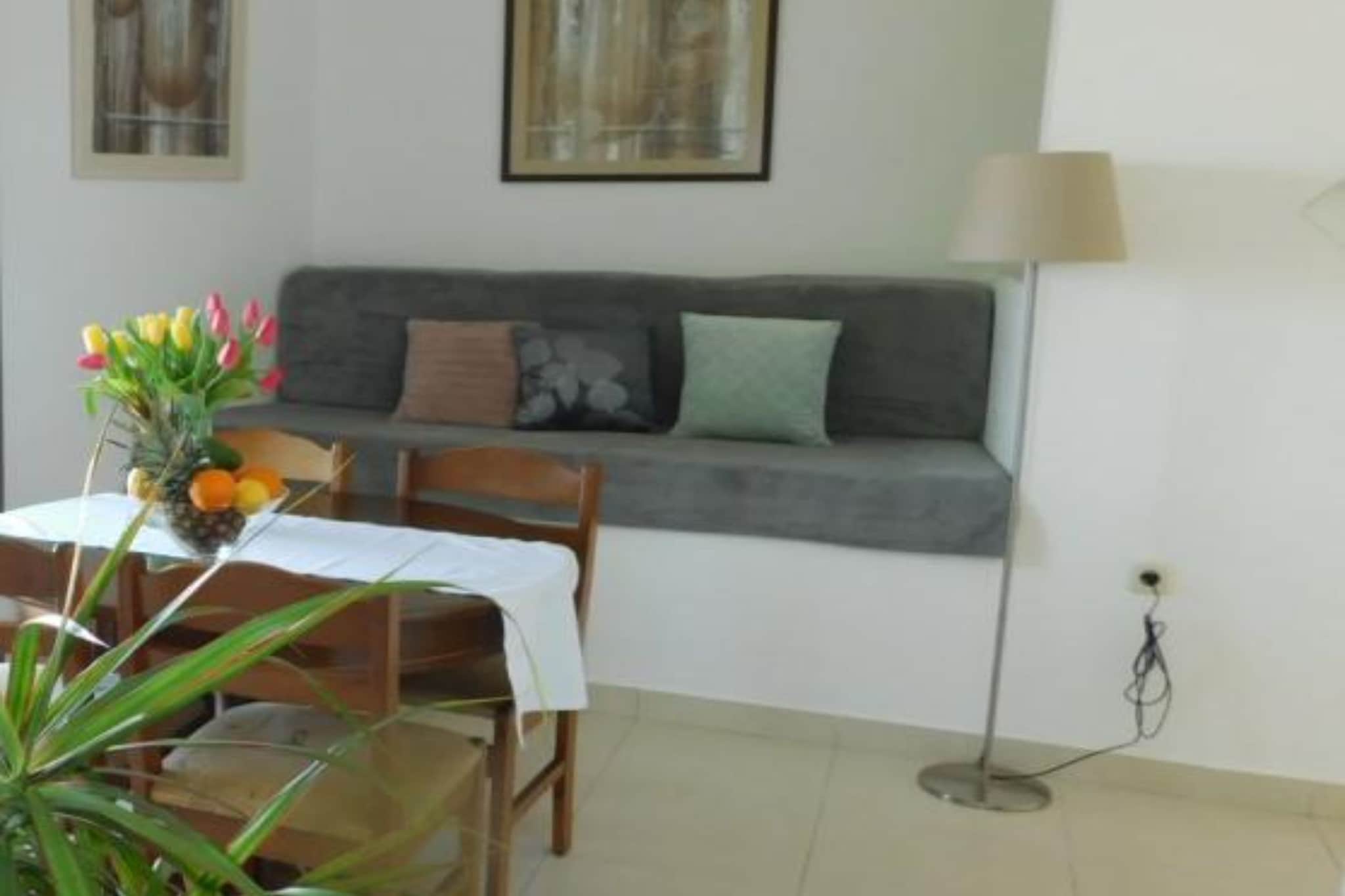 Apartments Roščić -  Classic Two Bedroom Apartment with Balcony and Sea View-Living room