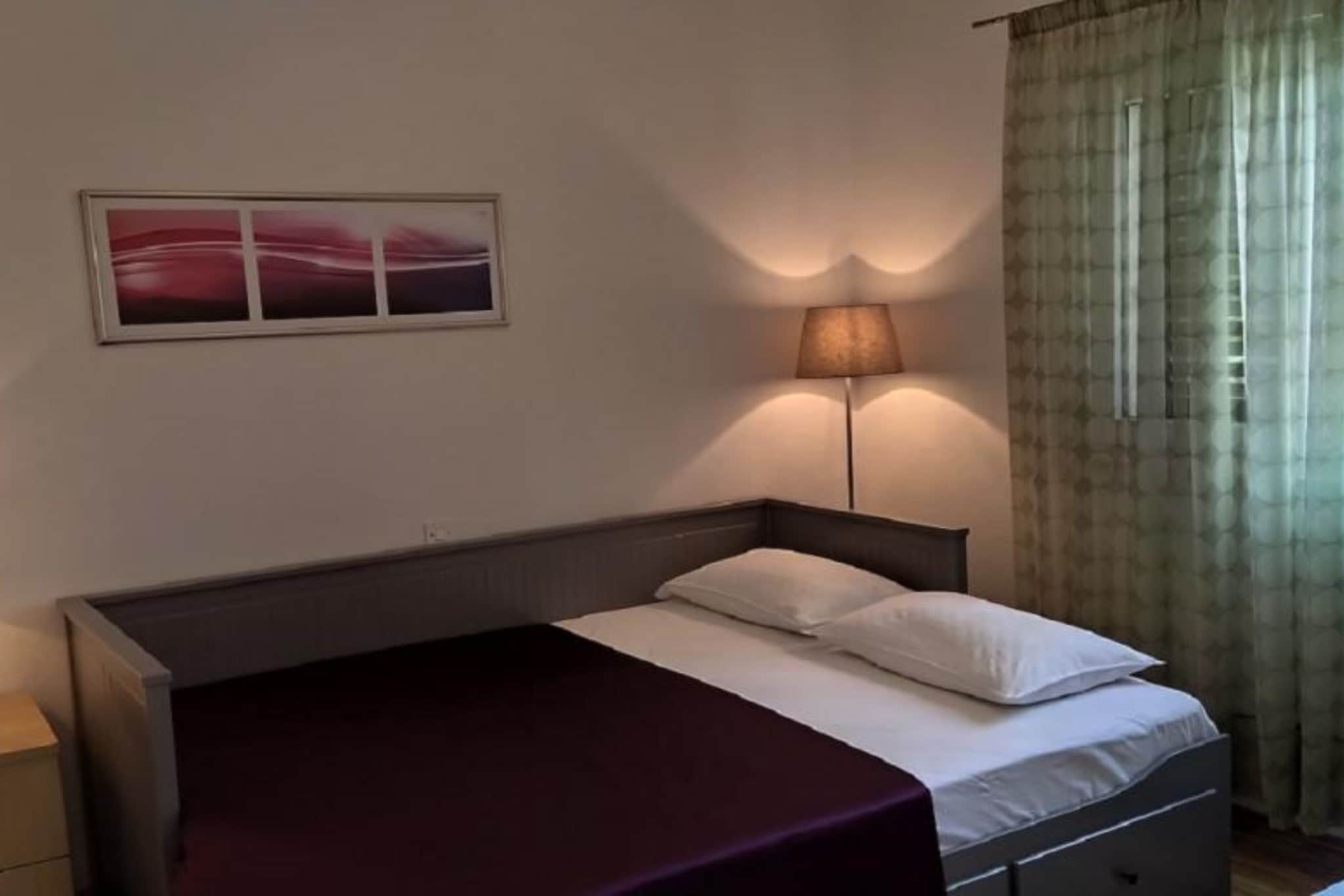 Apartments Roščić - Two Bedroom Apartment with Balcony-Bedroom