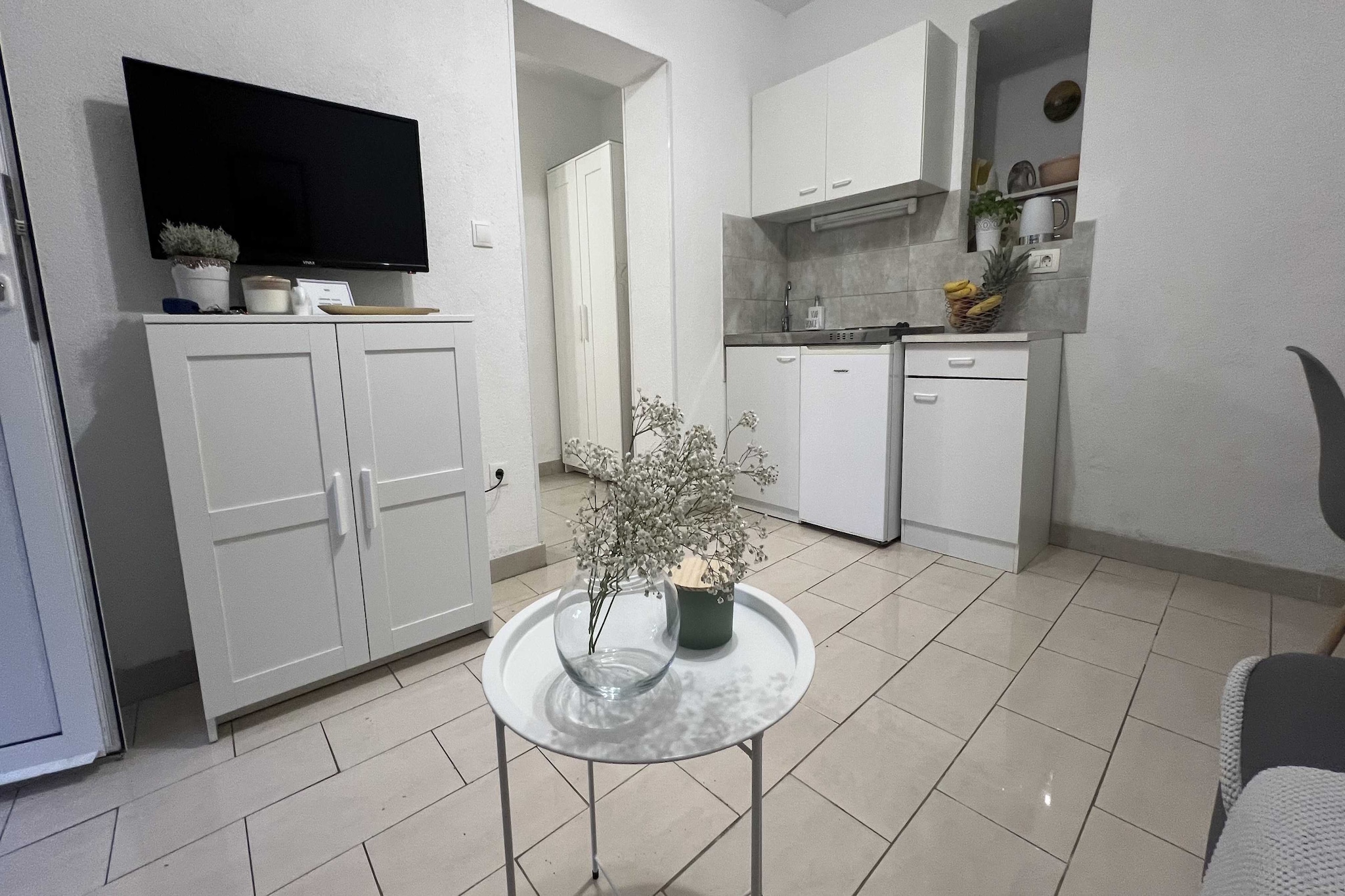 Apartmani Vela Makarska - Studio With Garden View-Keuken