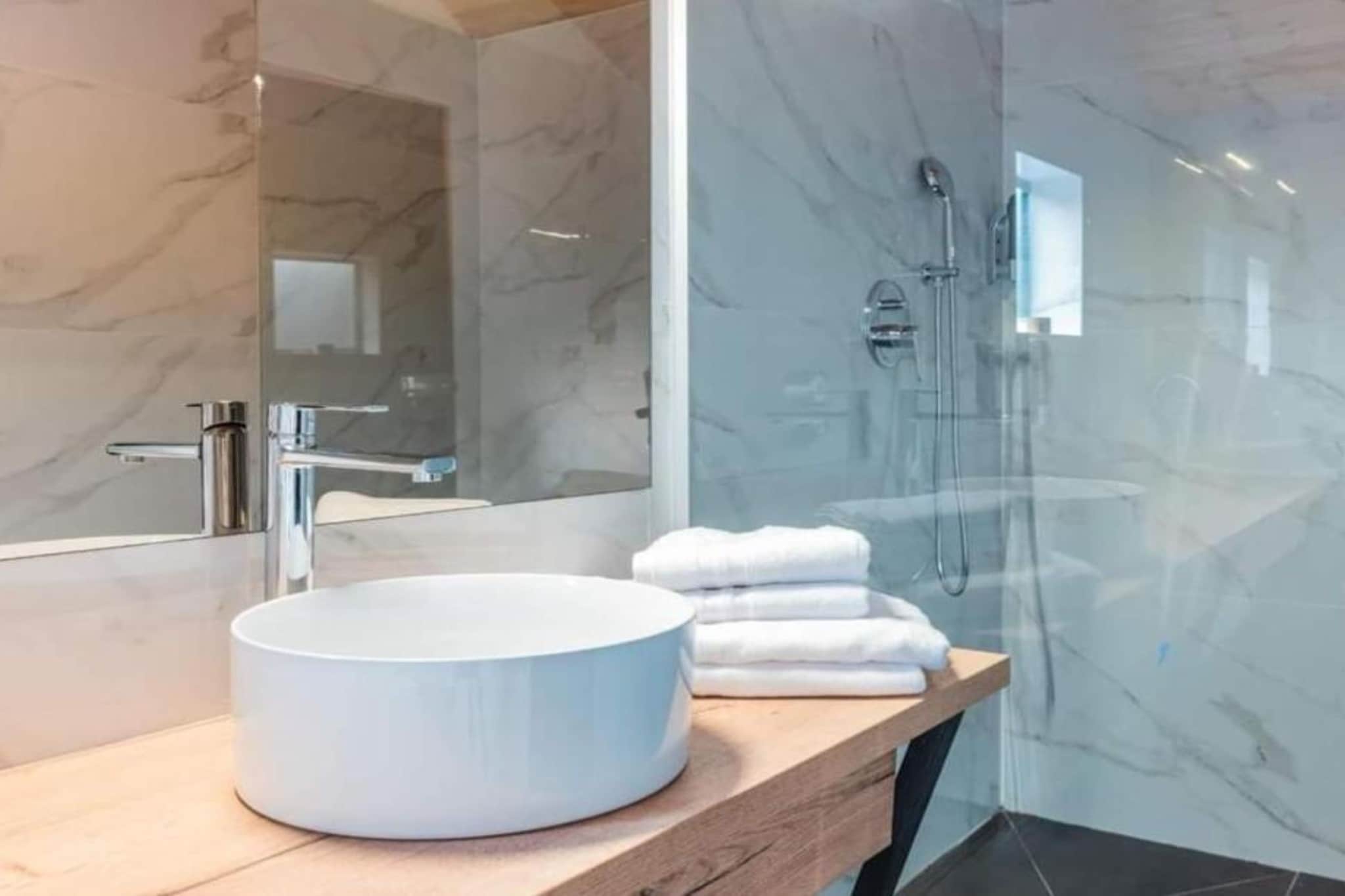Halicanum Glamping Peaceful Retreat Resort-Badkamer