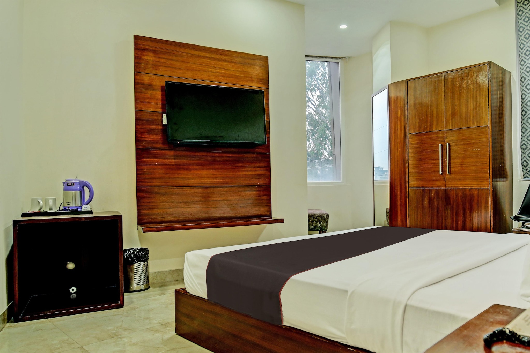 Premium Stays at Eastern View by Vihaan Residency