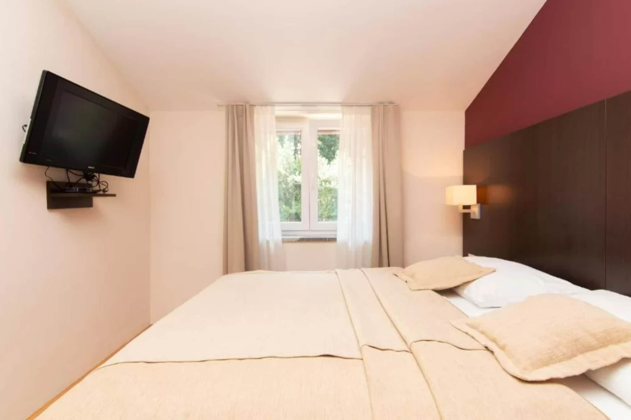 Marina Portorož Family Friendly Apartment 2 - Two Bedroom Apartment-Slaapkamer