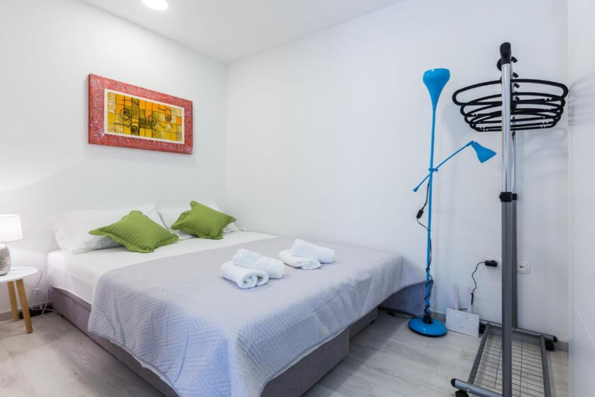 Spacious Two sis Apartments in Zadar with Terrace  Studio Apartment ( 1 )-Schlafzimmer