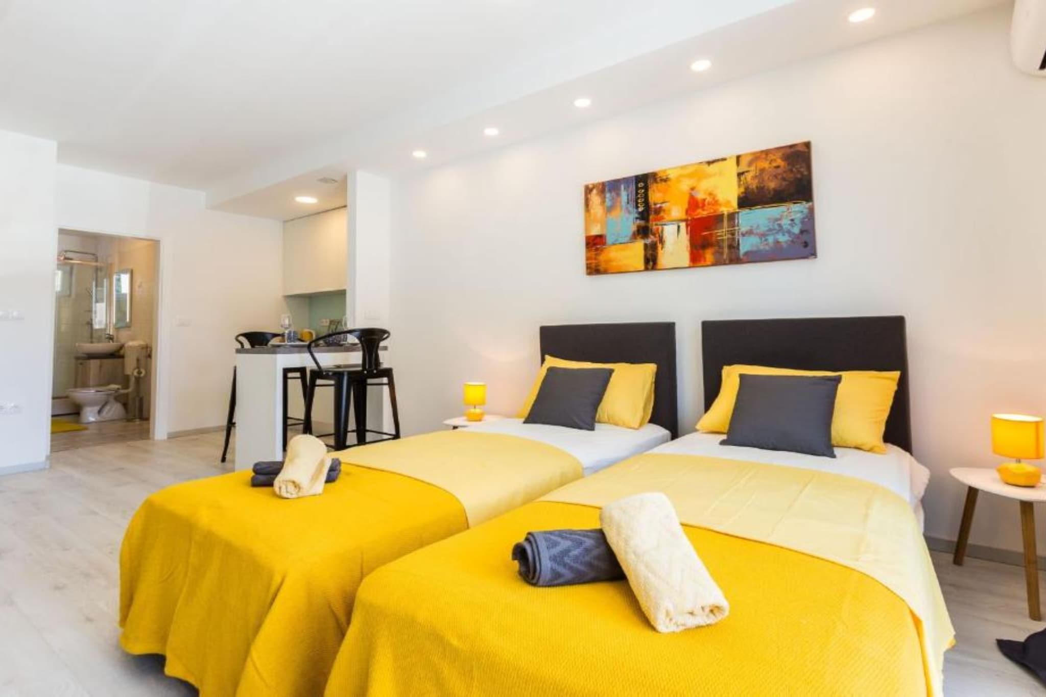 Charming Zadar Apartment Near Old Town with Convenient Access to Beaches Apartman ( 2 )