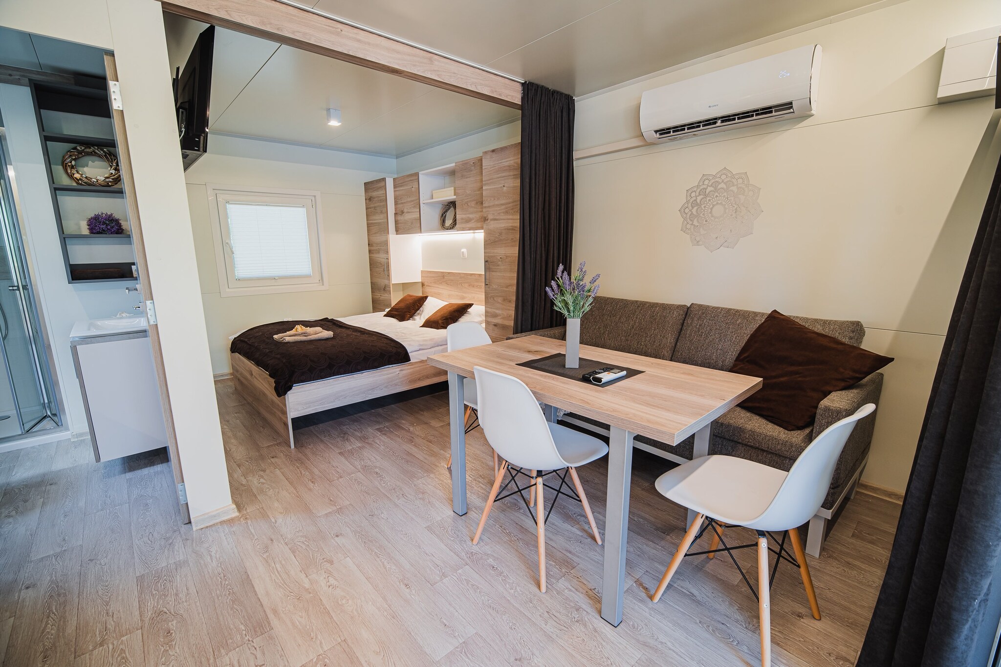 Thermal Canopy Tree House with Riviera Tickets - Tree House 15\/009-Bedroom