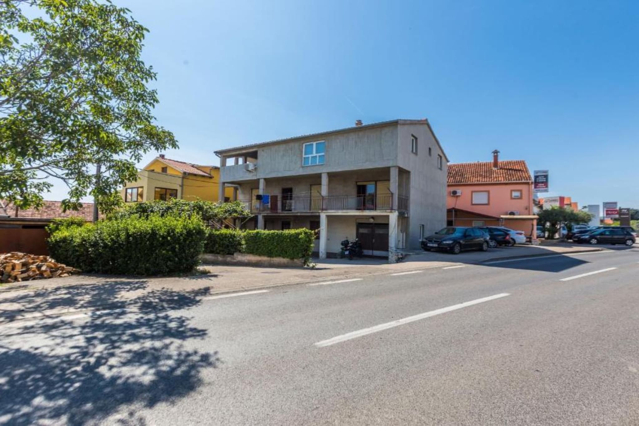 Cozy Three Bedroom Apartment With Terrace in Zadar - Three Bedroom Apartment-Außenbereich